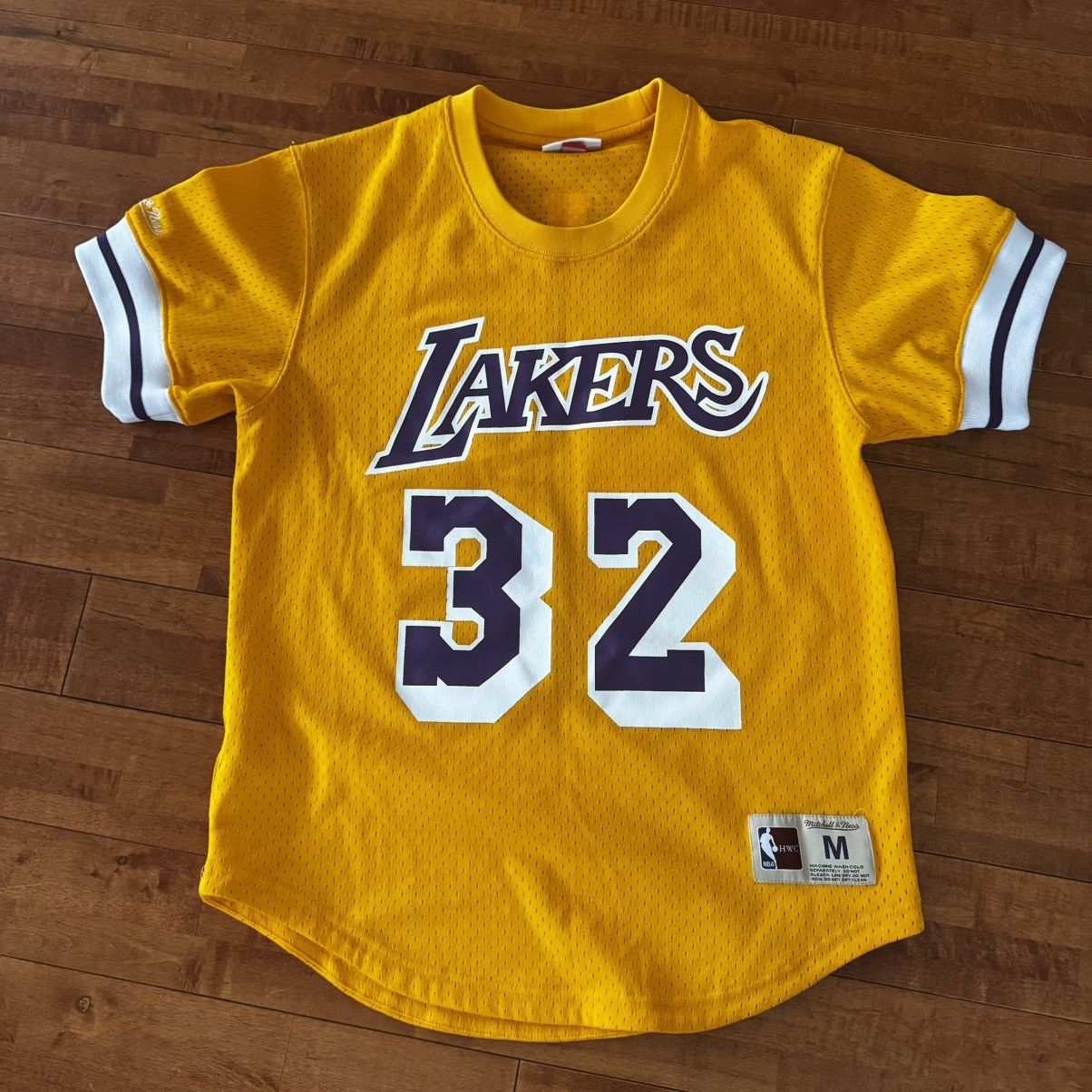 Mitchell & Ness Los Angeles Magic Johnson Mitchell & Ness Jersey Size US M / EU 48-50 / 2 - 2 Thumbnail