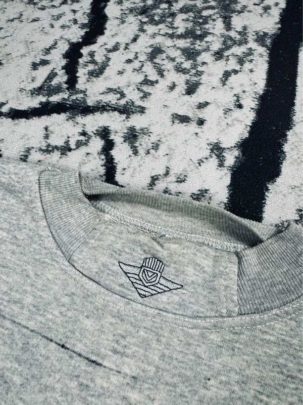 Reebok Reebok vintage crewneck sweatshirt gray logo center L 90s Size US L / EU 52-54 / 3 - 4 Thumbnail
