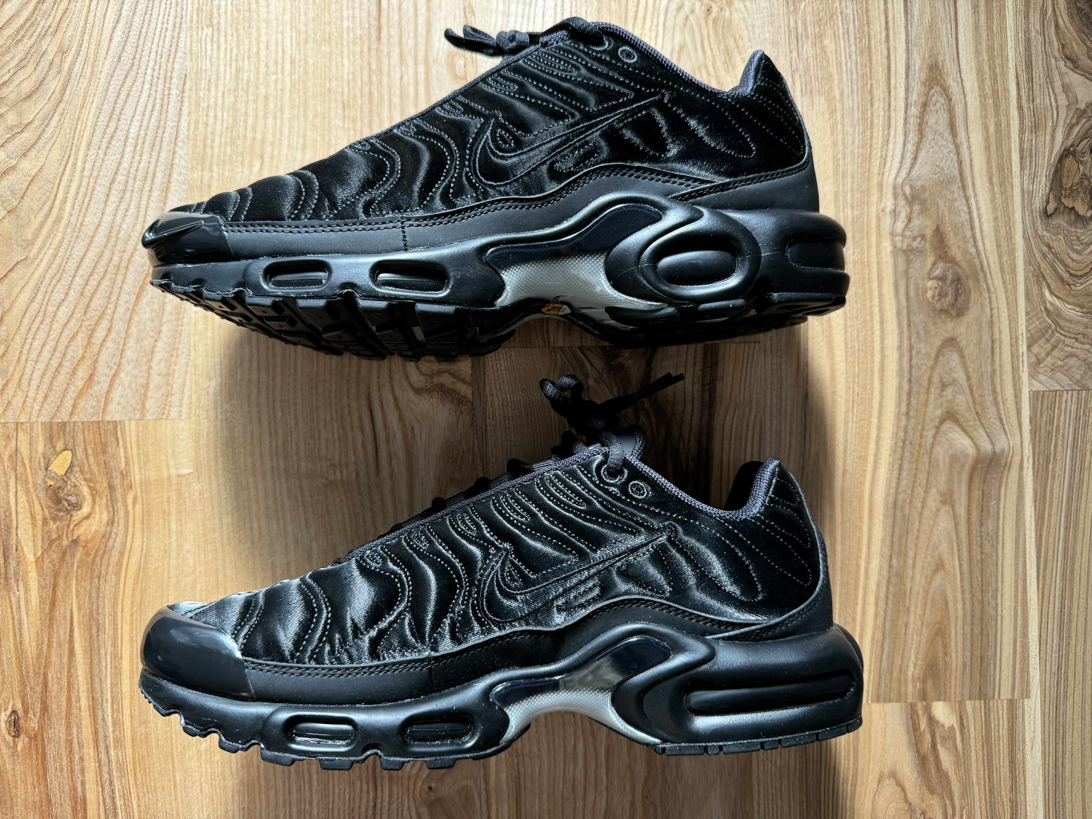Nike Air Max Plus TN Black Satin Size US 10 / EU 43 - 3 Thumbnail