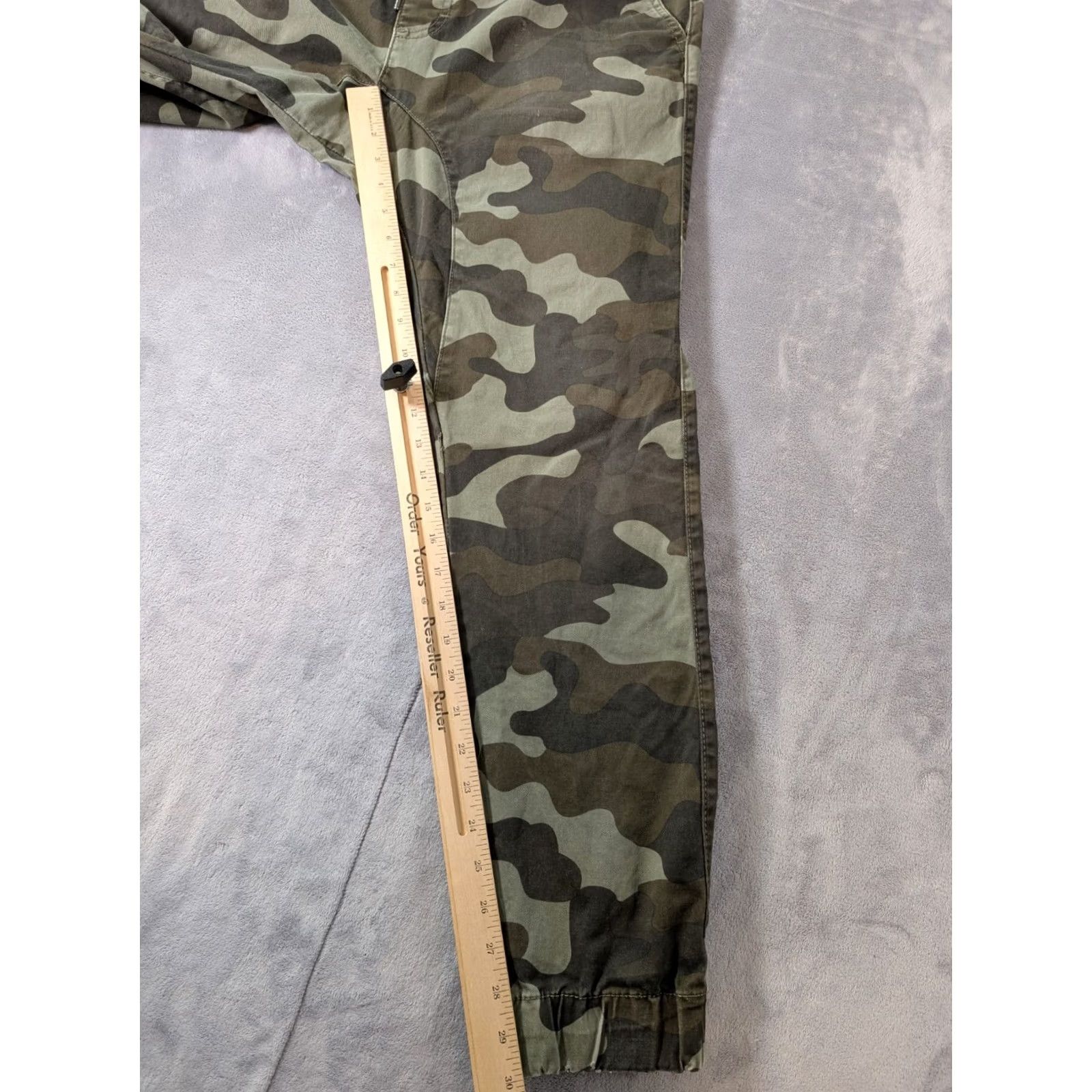 Vintage American Rag Camouflage Pants Green Men's Medium Tapered Drawstring Pull On Jeans Jogger Casual Everyday Pant Size US 30 / EU 46 - 6 Thumbnail