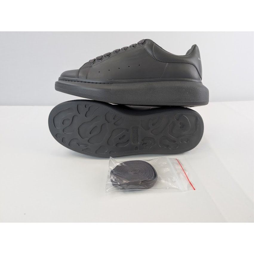 Alexander McQueen o1rshd1 Leather Oversized Sneaker in Lead Pencil Size US 10 / EU 43 - 12 Thumbnail