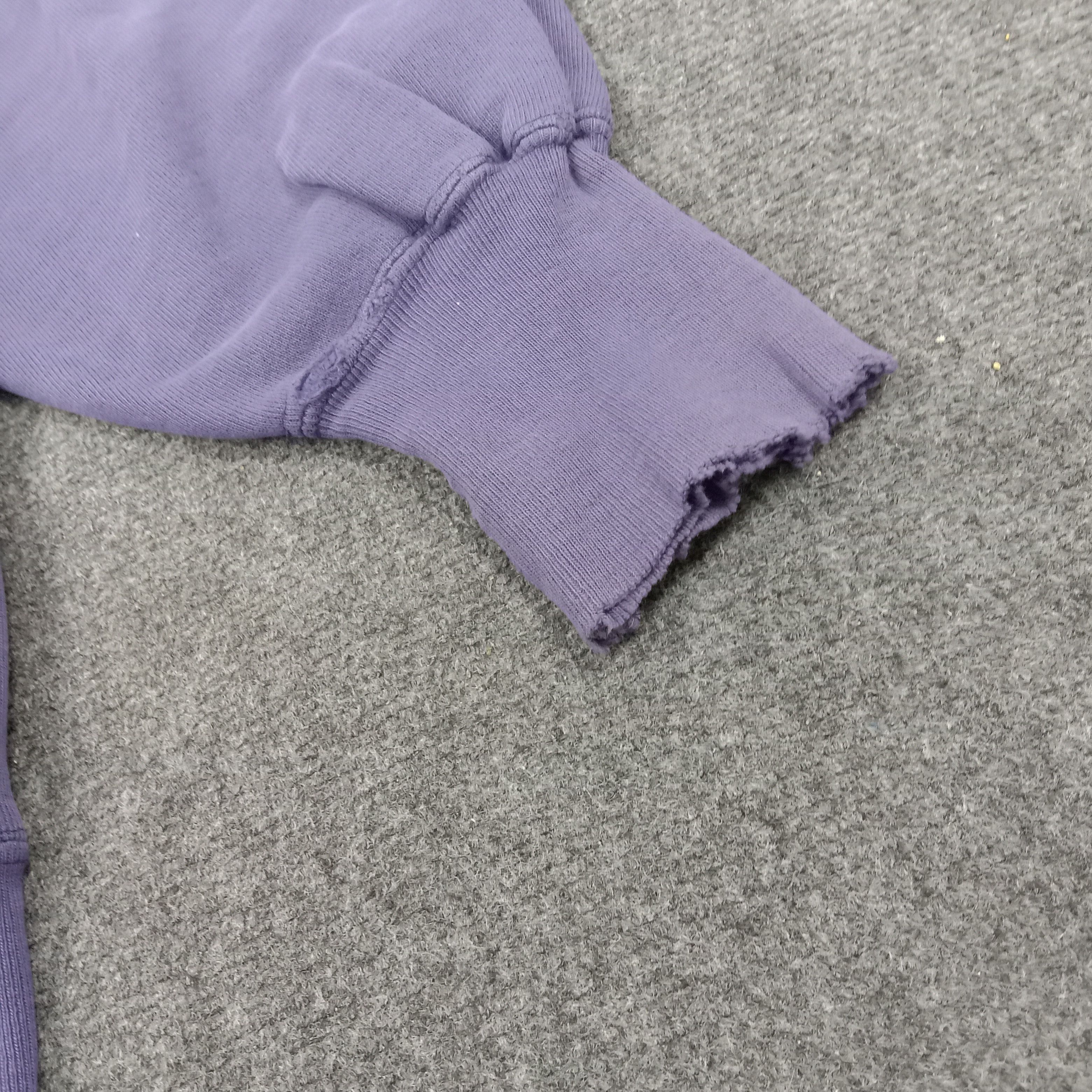 Champion × Vintage Champion Reverse Weave Distressed Sweatshirt Size US L / EU 52-54 / 3 - 6 Thumbnail