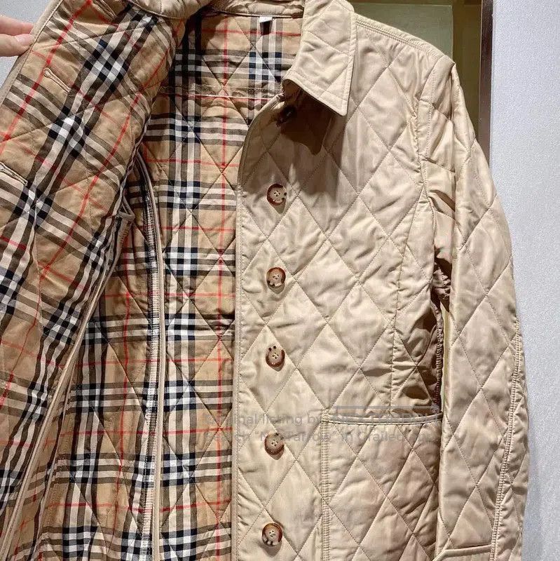 Burberry Burberry Quilted Beige Cotton Women's Jacket. Size L / US 10 / IT 46 - 5 Thumbnail