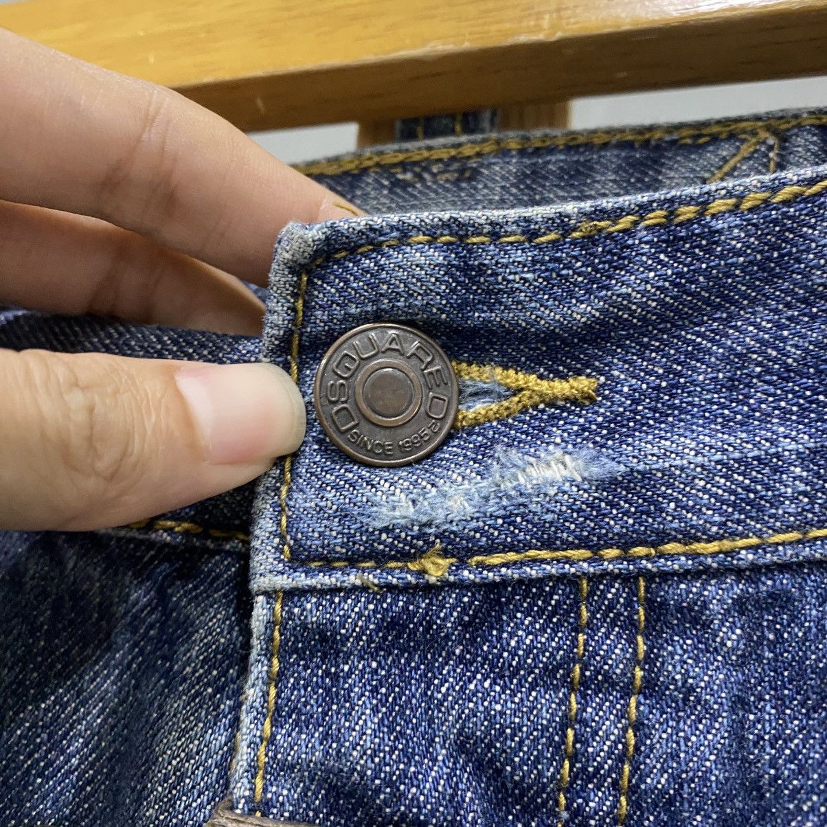 Dsquared2 Dsquared2 Blue Wash Distressed Button-Fly Straight Jeans Size US 32 / EU 48 - 9 Thumbnail