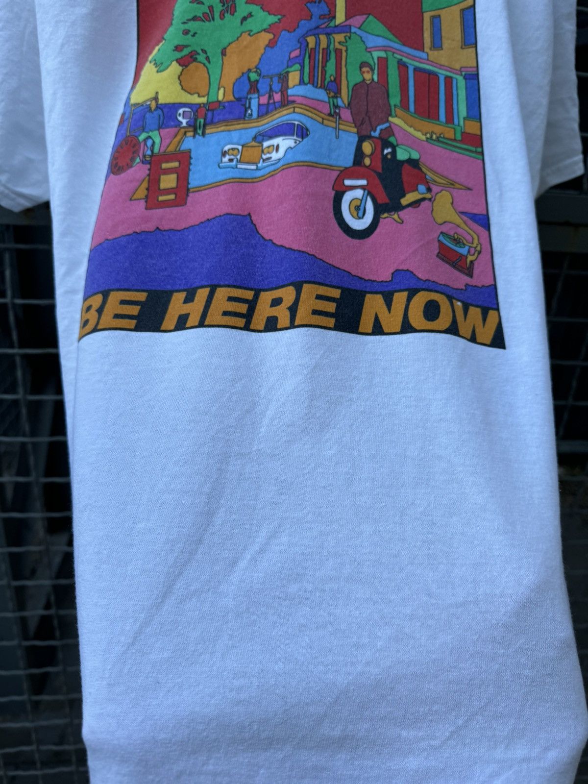 Band Tees Oasis 2022 Be Here Now Rock Band T Shirt Y2K Size US XL / EU 56 / 4 - 7 Thumbnail