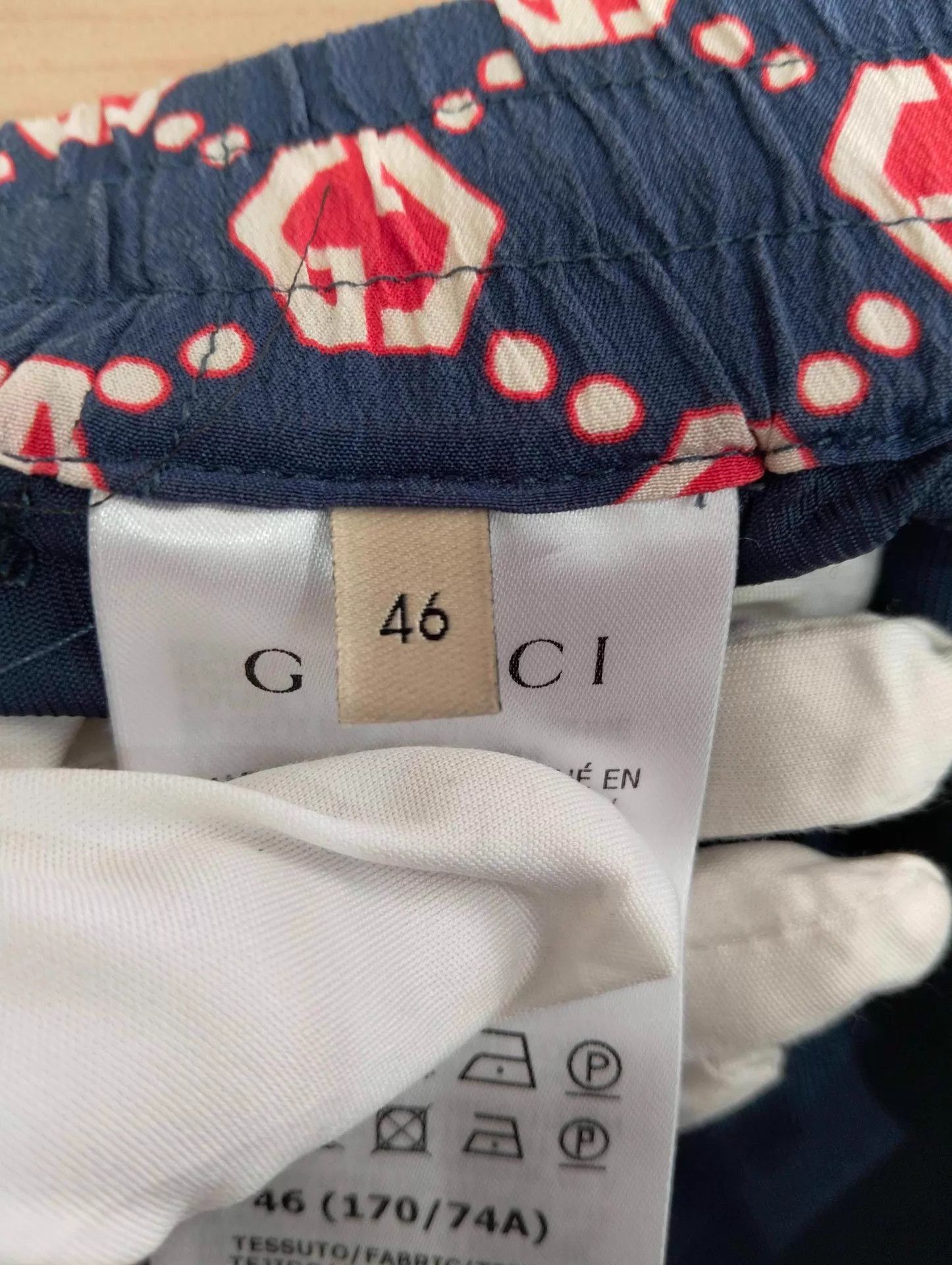 Gucci GUCCI logo print silk short 46 Size US 30 / EU 46 - 6 Thumbnail