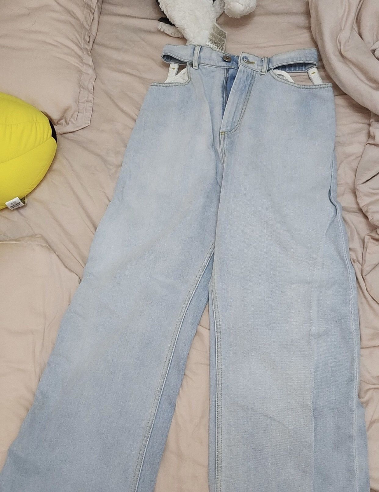 image of Maison Margiela Maisonmargiela Cut-Out Jeans in Blue, Women's (Size 27)