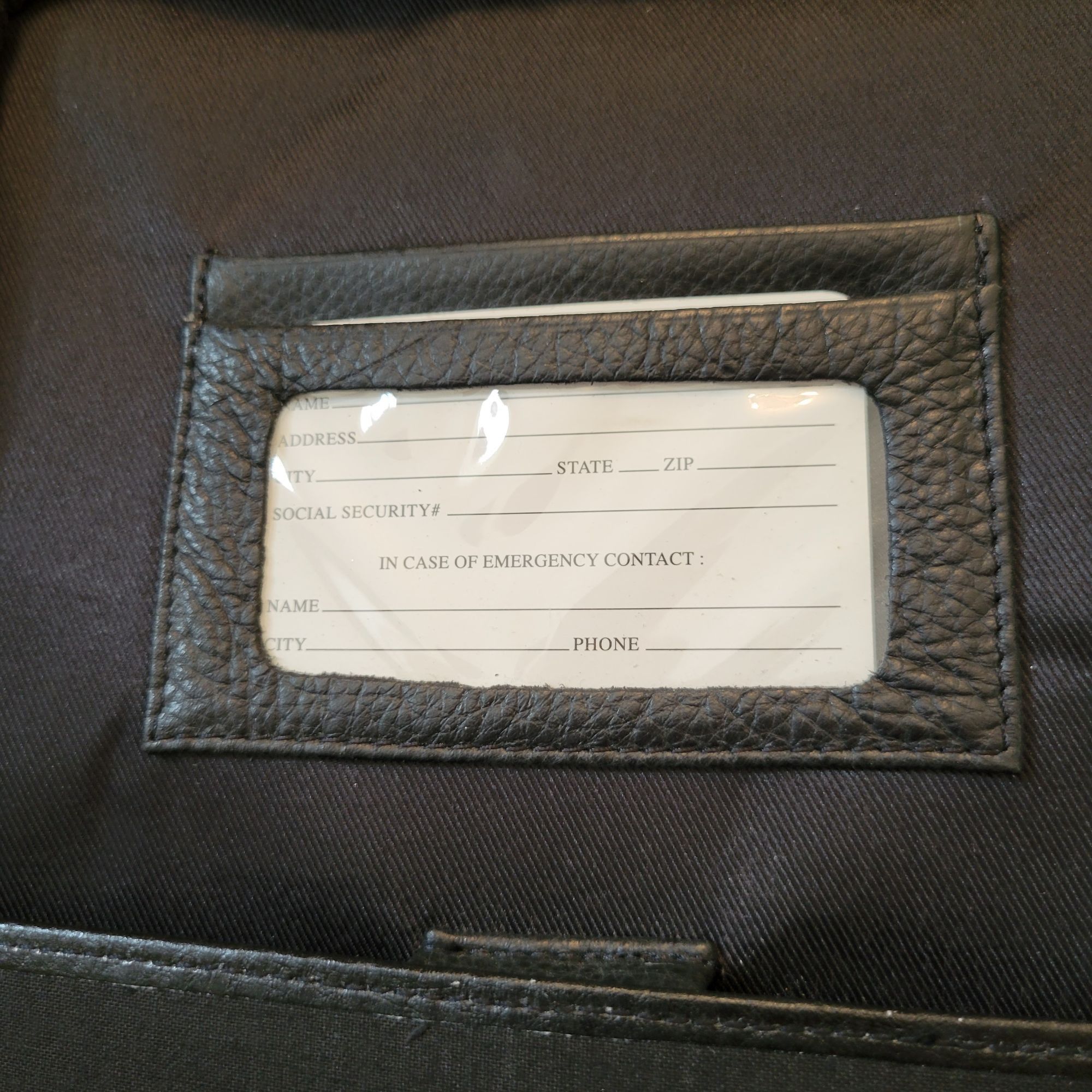 Wilsons Leather Wilsons Black Leather Business Portfolio Adjustable Shoulder Size ONE SIZE - 17 Thumbnail