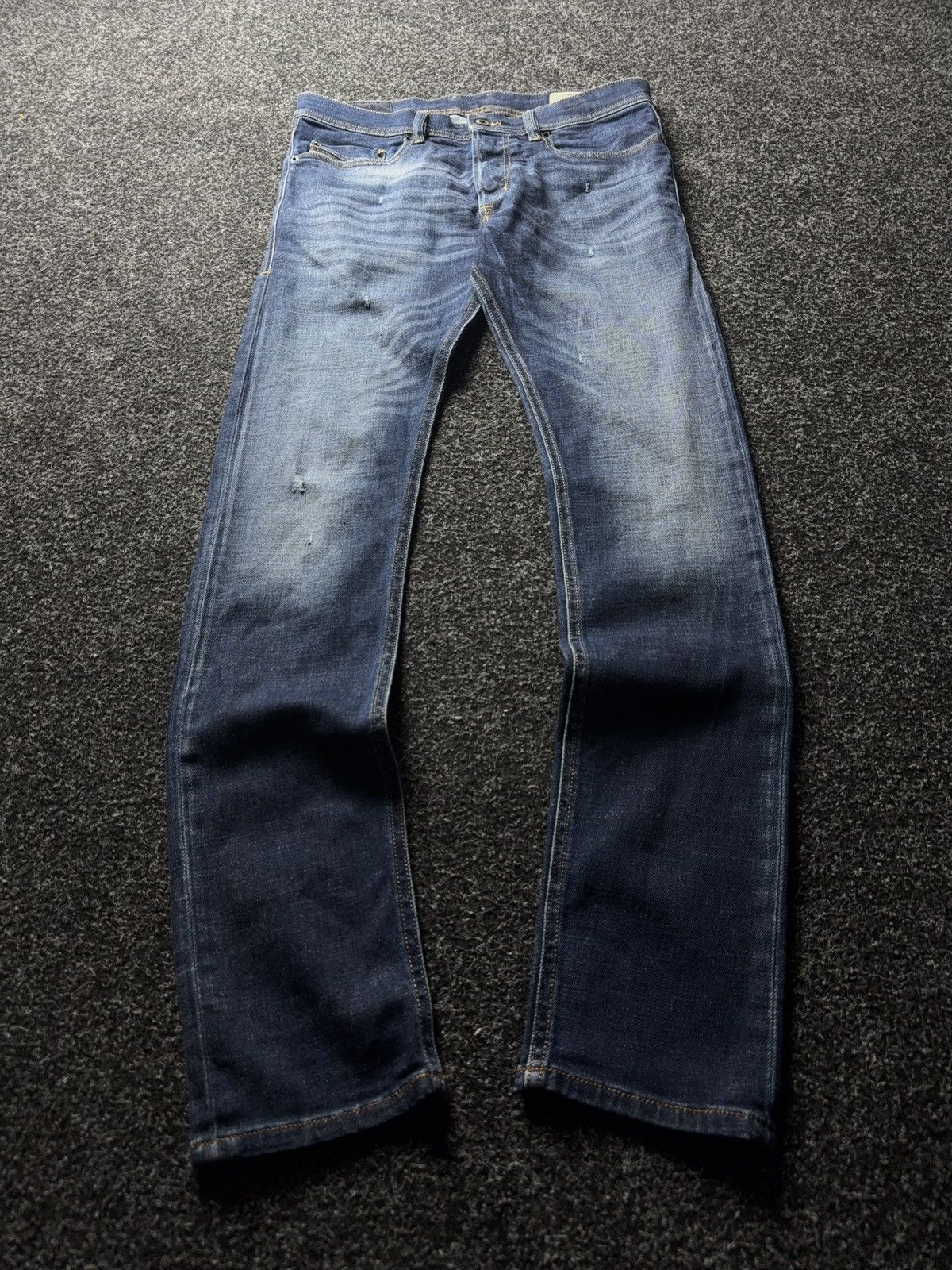 Diesel Luxury 00s Diesel Tepphar Made in Italy Slim Tapered Jeans Size US 30 / EU 46 - 1 Thumbnail