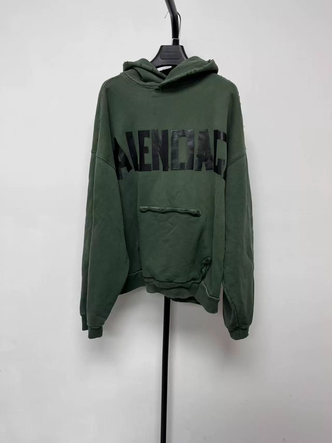 Balenciaga Balenciaga Logo Print Oversized Men's Hoodie Size US M / EU 48-50 / 2 - 1 Thumbnail
