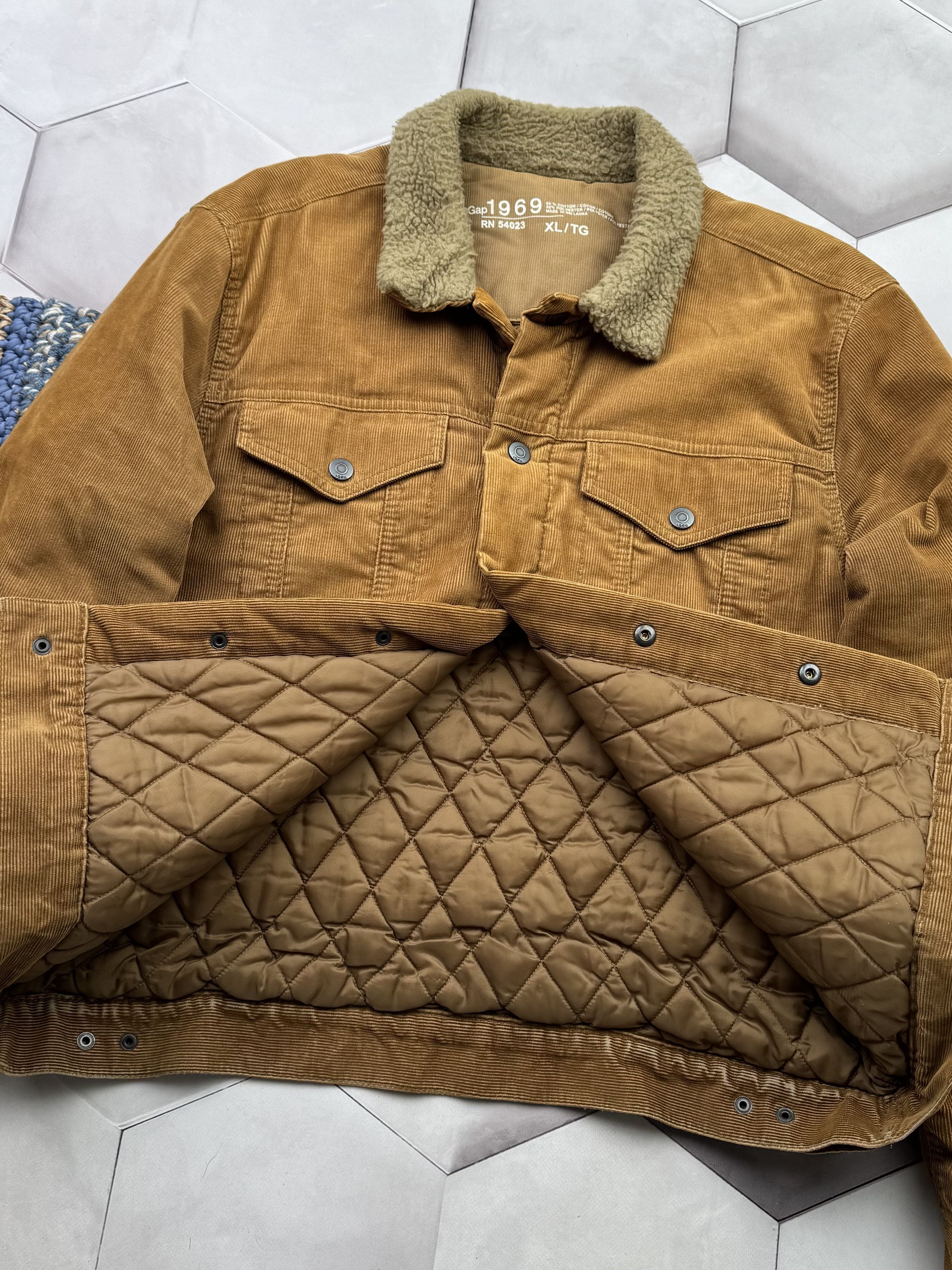 Gap Gap Vintage Corduroy Jacket (G7)(ES9) Size US XL / EU 56 / 4 - 6 Thumbnail