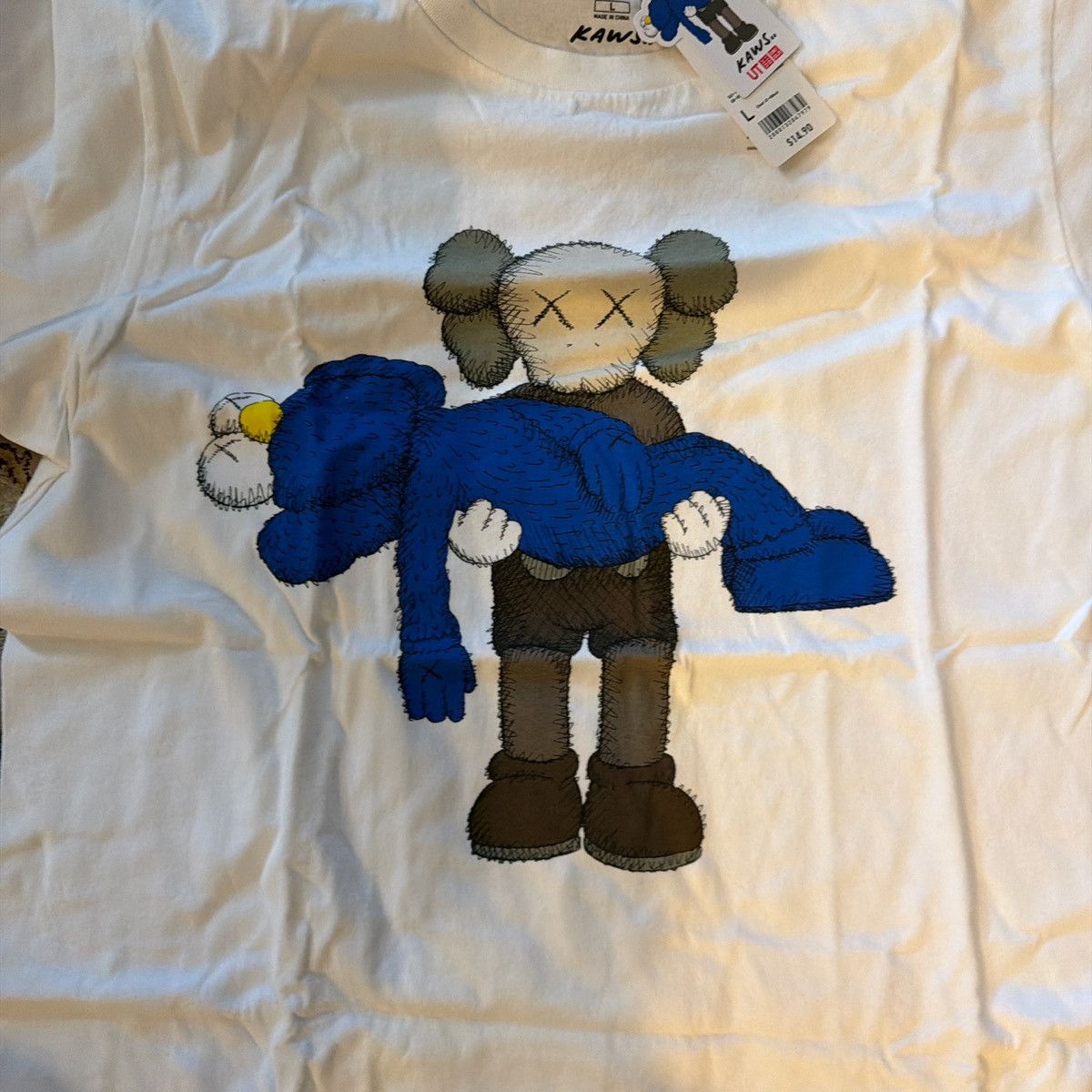 Kaws × Uniqlo Uniqlo x Kaws Collaboration Tee Size US L / EU 52-54 / 3 - 2 Thumbnail