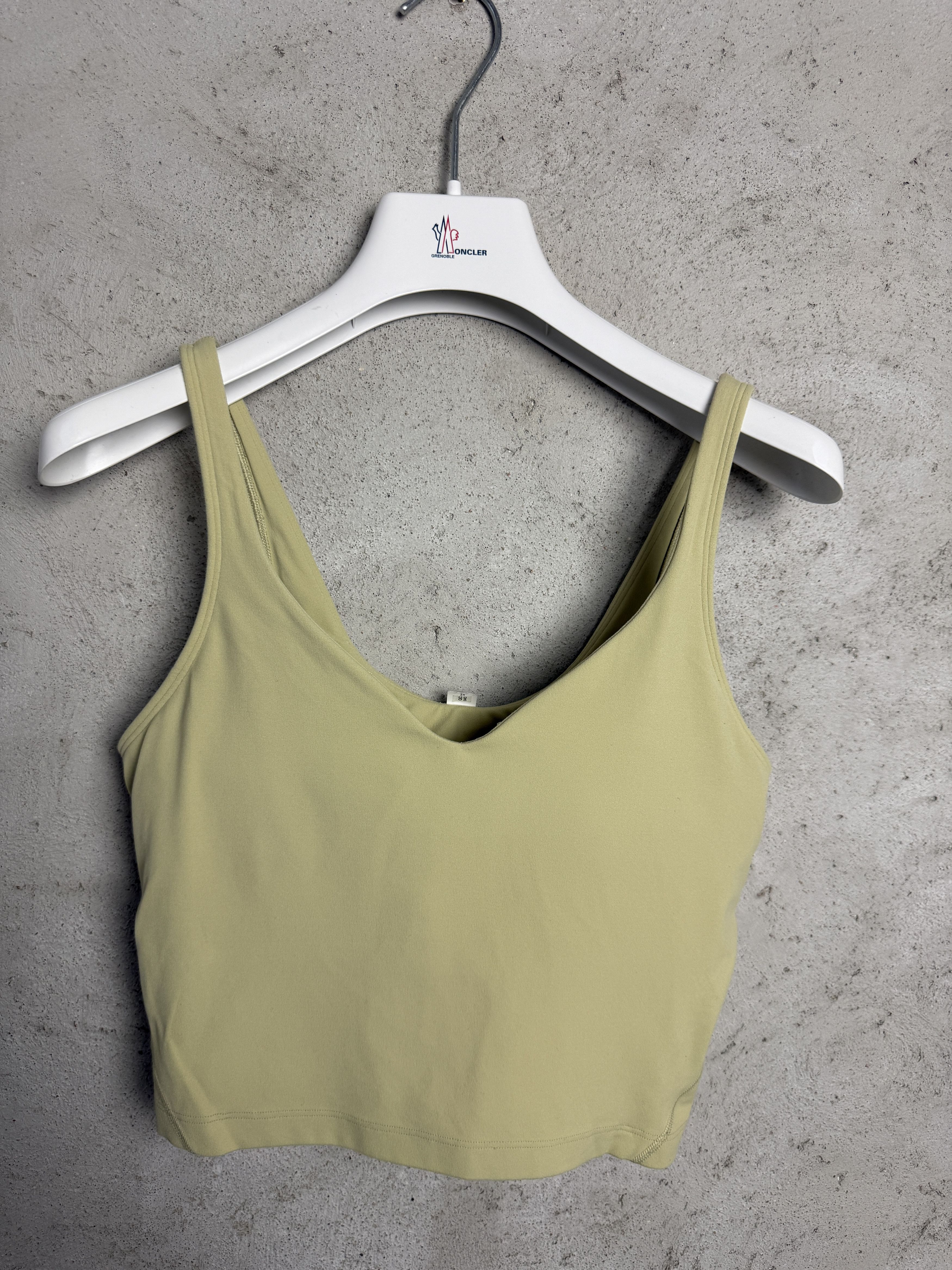 Lululemon Lululemon tank top crop sport bra gym yoga pilates Size M / US 6-8 / IT 42-44 - 2 Thumbnail