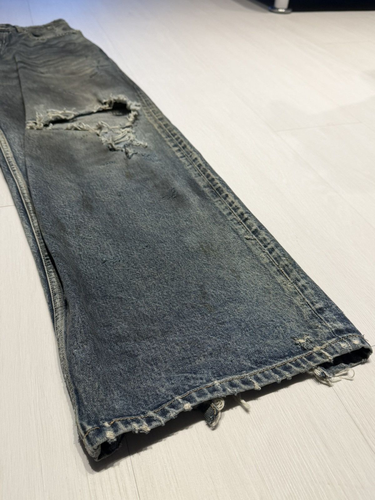 Balenciaga Balenciaga Mud Show Oil Spill Distressed Pants XS Size US 30 / EU 46 - 4 Thumbnail
