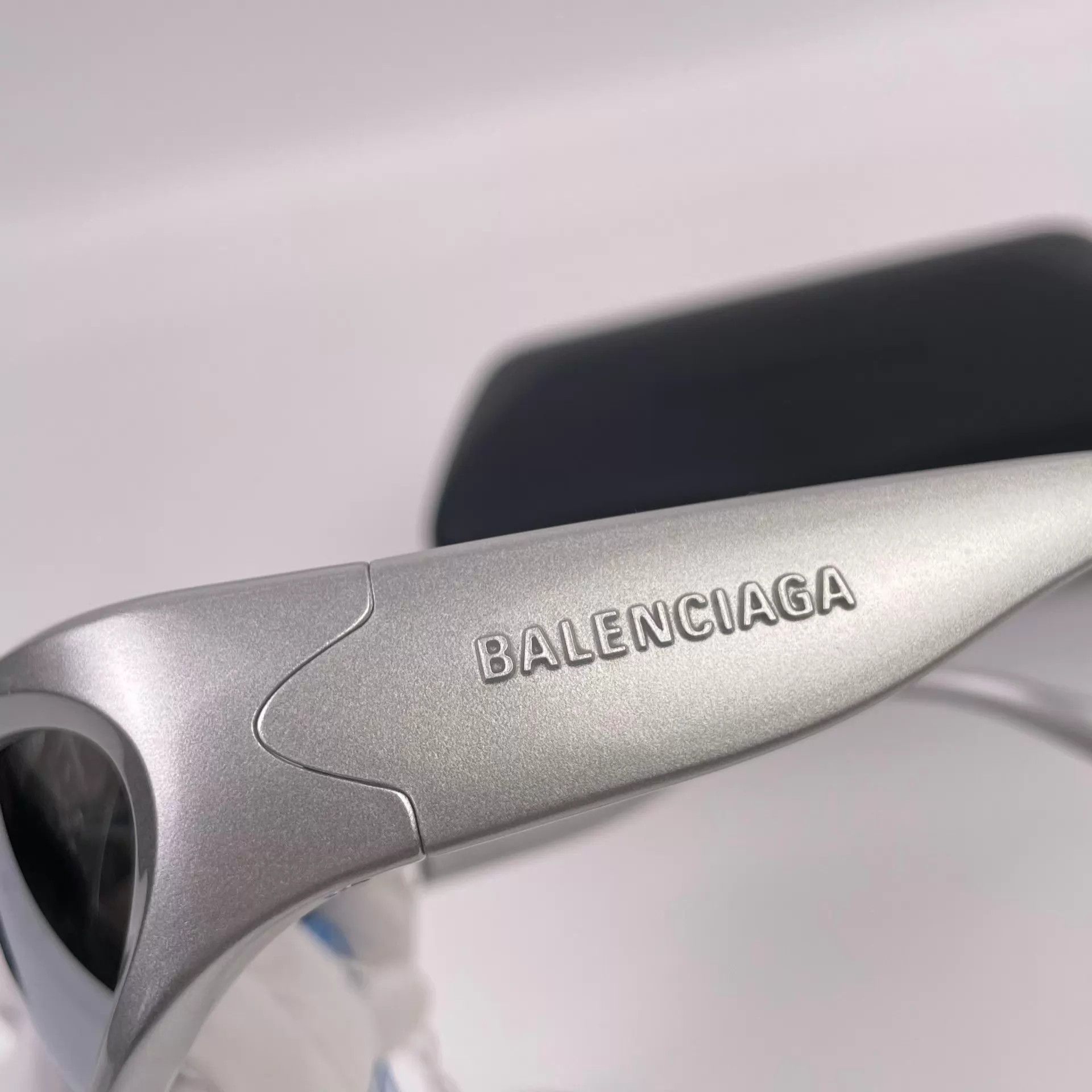 Balenciaga Balenciaga Silver Sunglasses 260428ZJMJH02 Size ONE SIZE - 4 Thumbnail
