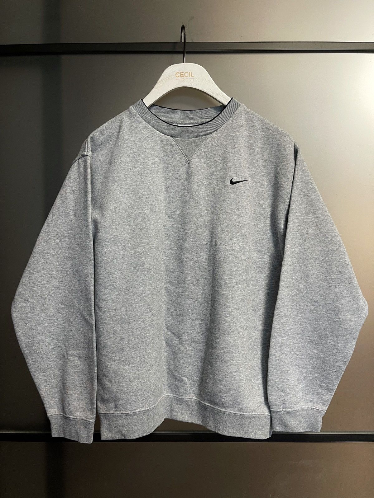 Vintage Vintage Y2K Nike Mini Swoosh Crewneck Sweatshirt sweater XS Size US XS / EU 42 / 0 - 1 Thumbnail