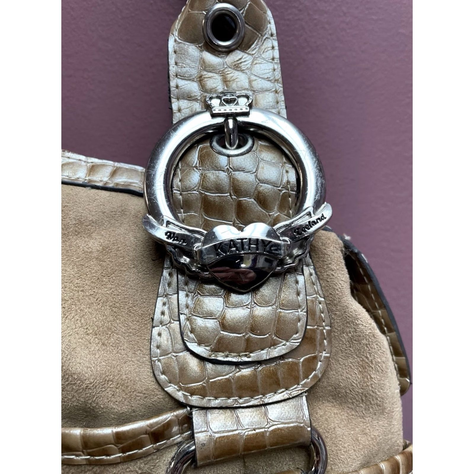 Vintage Kathy Van Zeeland Beige Faux Suede Croc Embossed Satchel Handbag Y2K Buckle Purse Shoulder Bag Size ONE SIZE - 6 Thumbnail