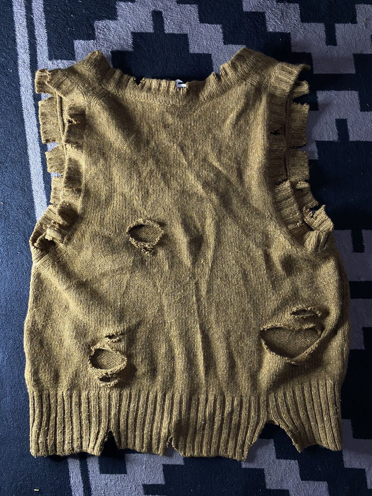 Hysteric Glamour × Margaret Howell × Vintage Crazy MHL distressed cut out vest knit raf simons style Size US M / EU 48-50 / 2 - 2 Thumbnail
