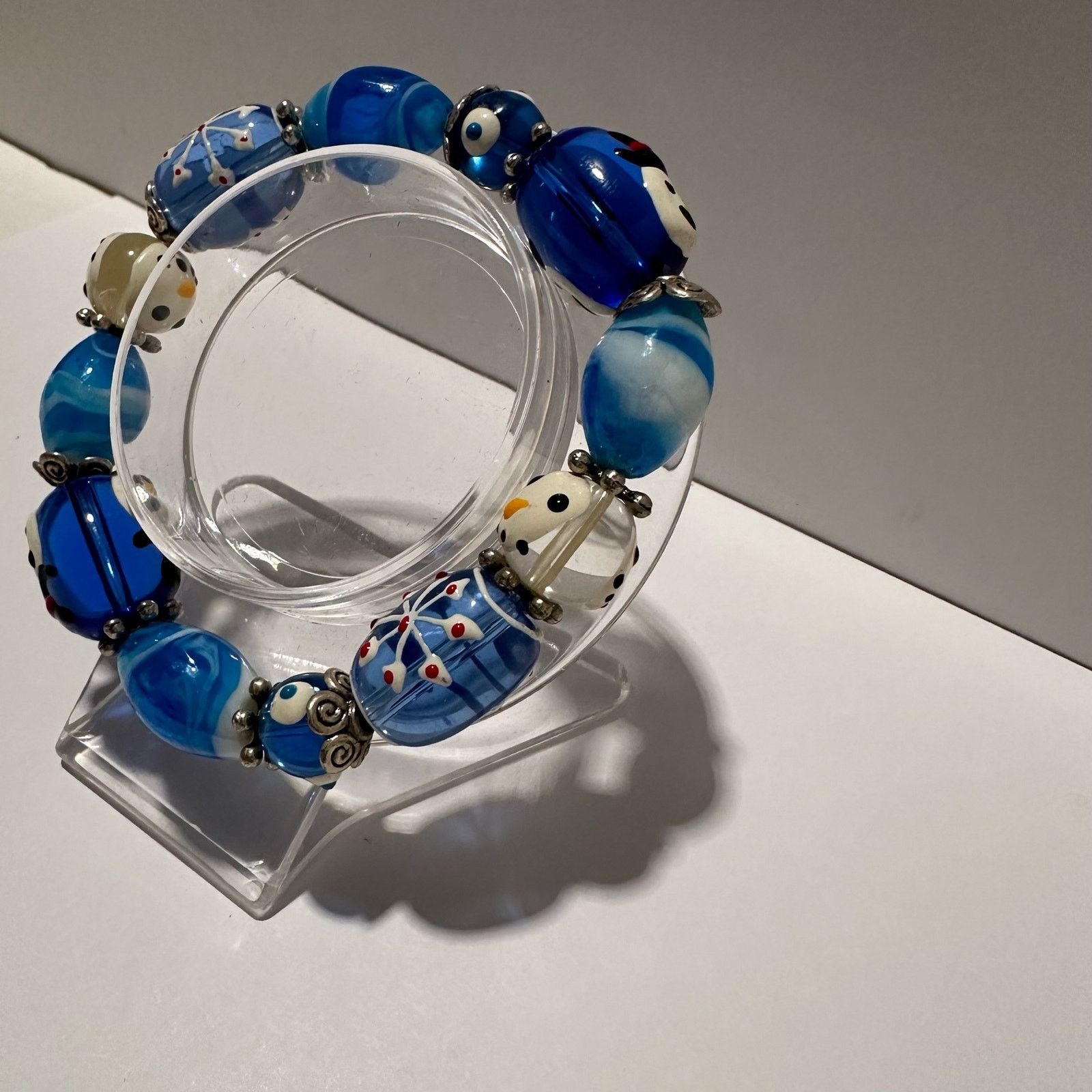 Handmade Christmas Glass Beads Stretch Bracelet Snowman Holiday Size ONE SIZE - 7 Thumbnail