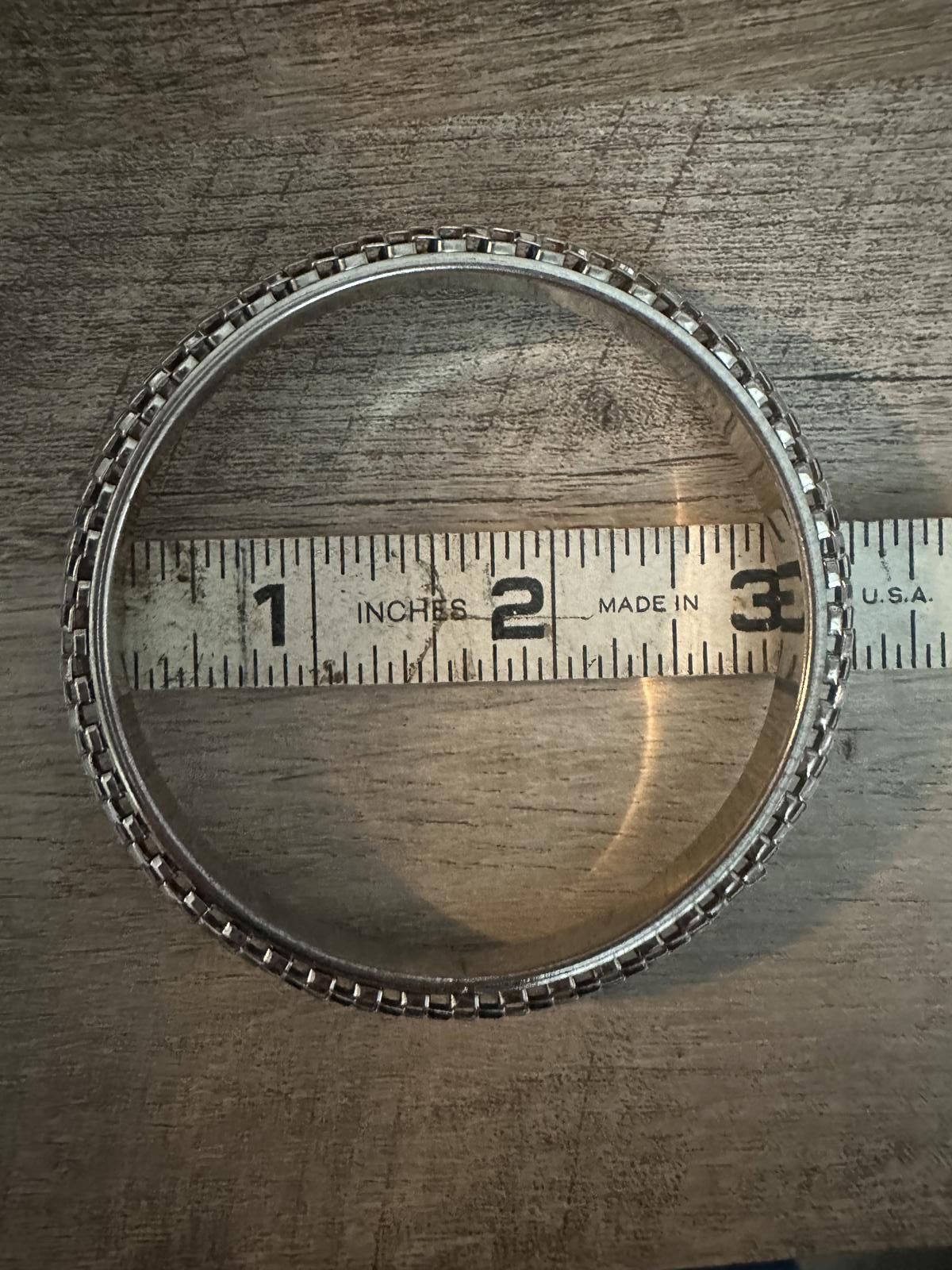 The Unbranded Brand Silver Tone Checkered Bracelet • Geometric Pattern Size ONE SIZE - 5 Thumbnail