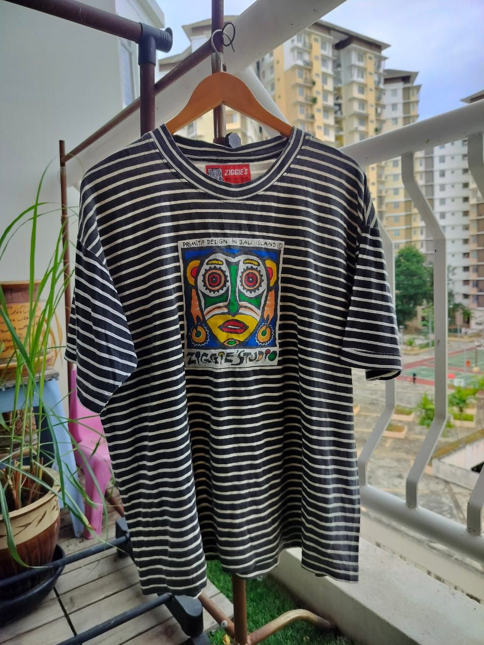 Vintage Vintage Ziggie Studio primitif design in Bali Island tees Size US L / EU 52-54 / 3 - 1 Thumbnail