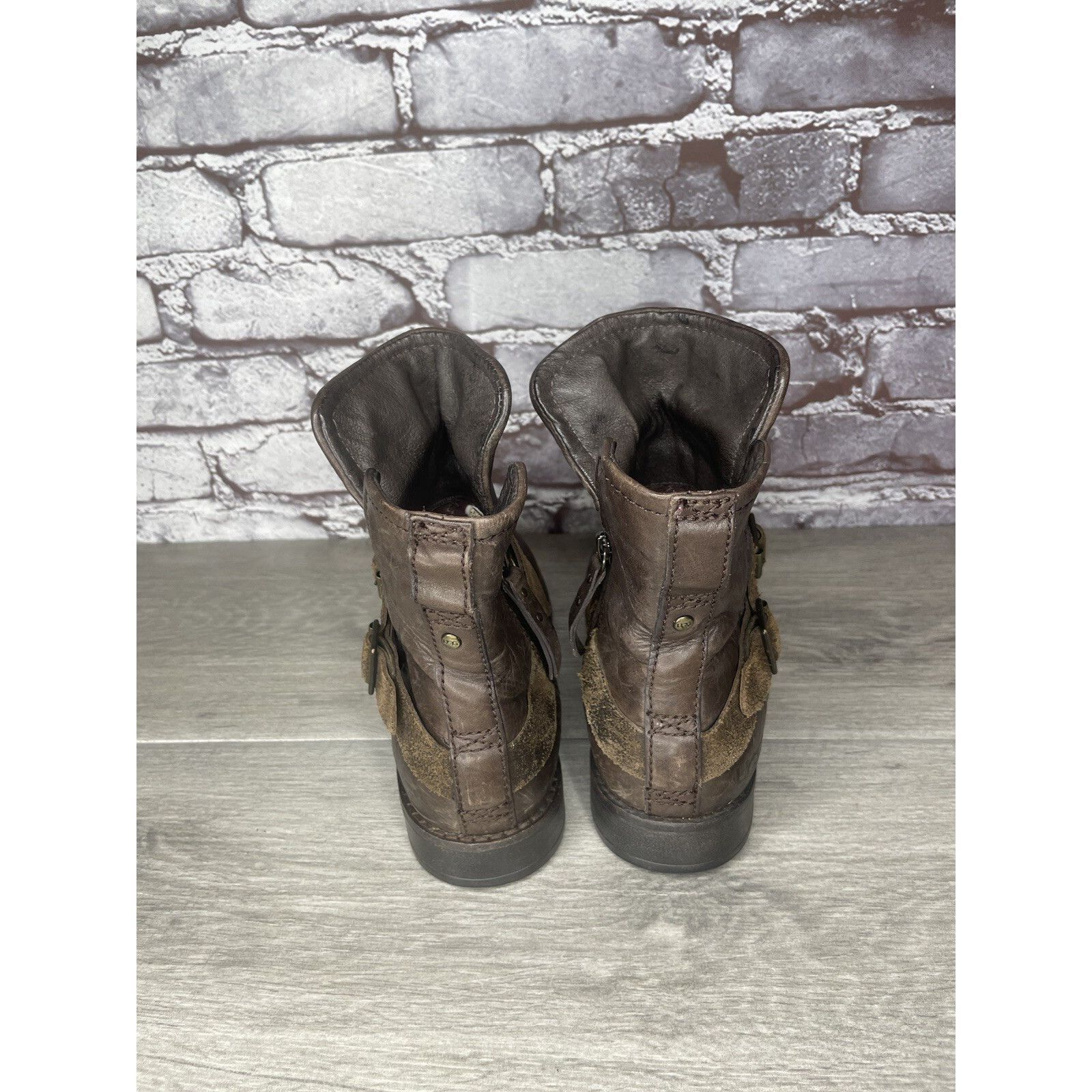 Ugg UGG® AUSTRALIA CYBELE STOUT LEATHER BIKER BOOTS Women Sz 5.5 Size US 5.5 / IT 35.5 - 7 Thumbnail