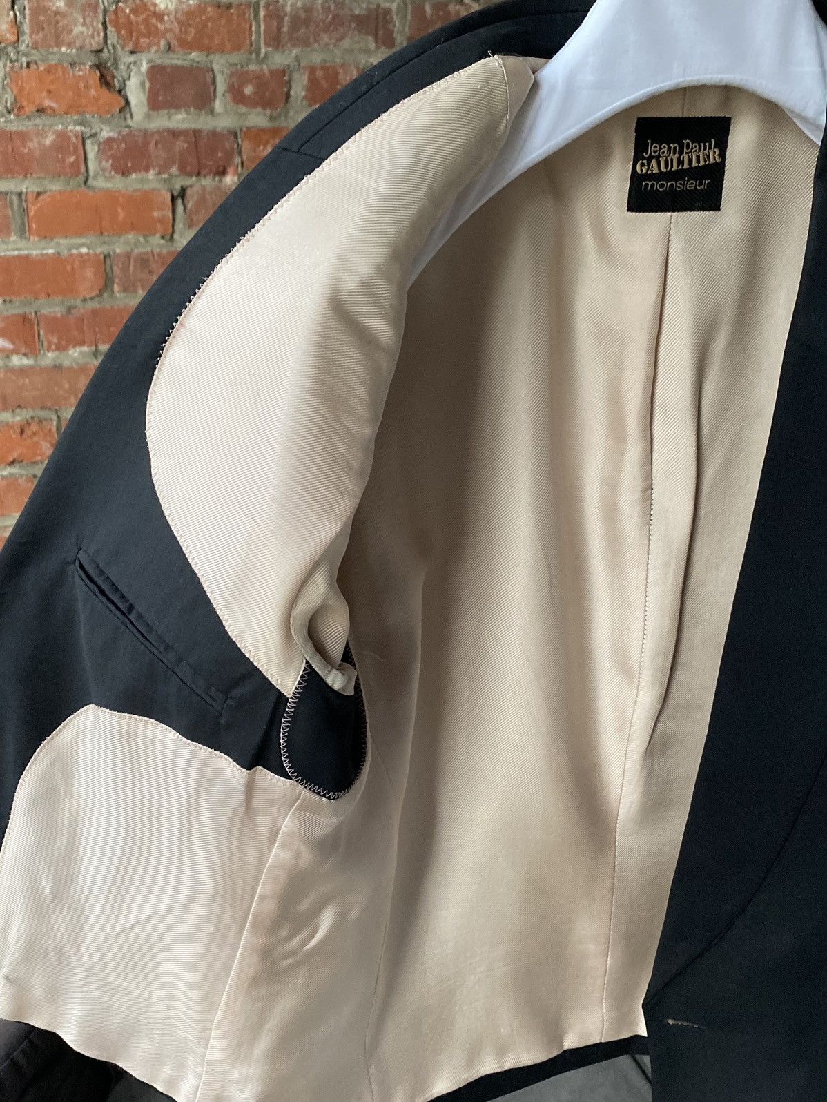 Jean Paul Gaultier 90s Jean Paul Gaultier Cropped Black Blazer Size 50S - 10 Thumbnail