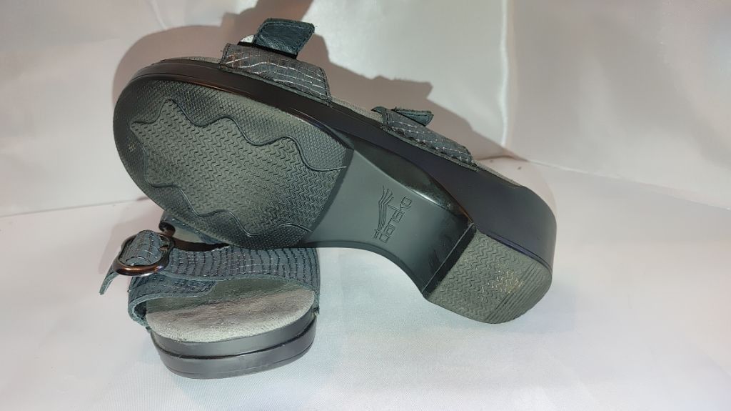 Dansko Dansko Sandals Size 38 Size US 7.5 / IT 37.5 - 8 Thumbnail