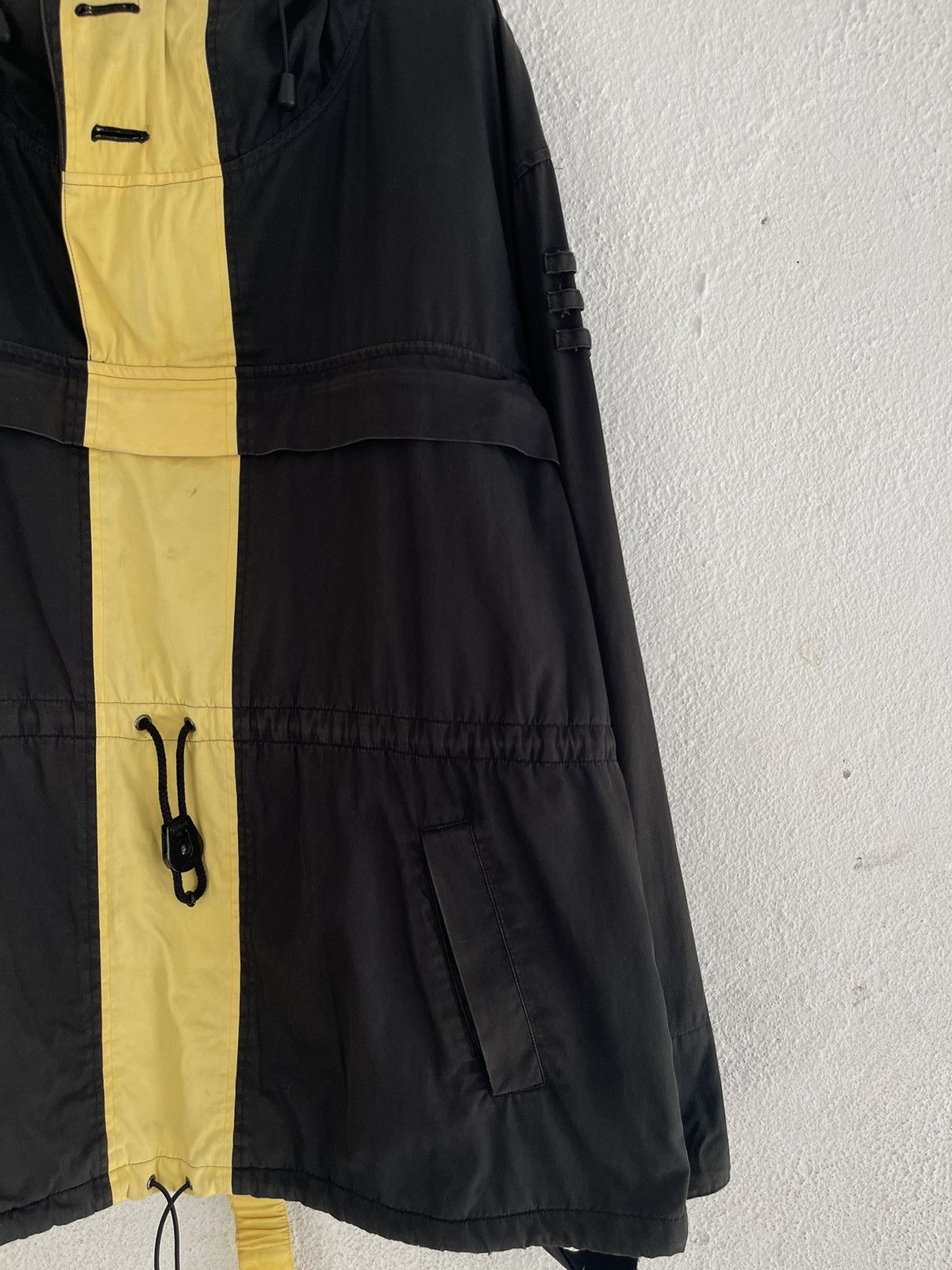 General Research 1998 General Research Anorak Parka “Parasite” Yellow Line Size US L / EU 52-54 / 3 - 6 Thumbnail