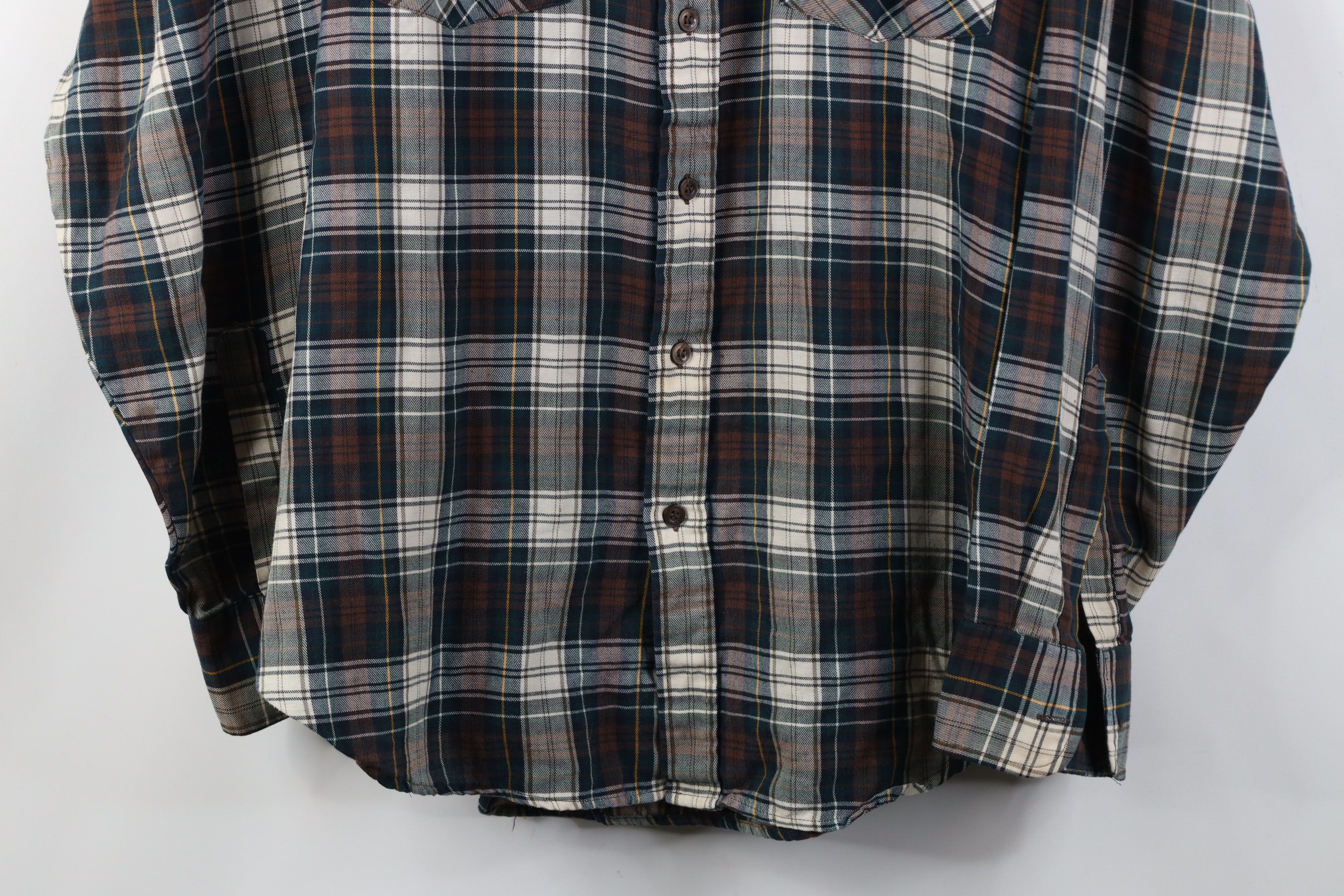 Vintage Vintage 70s Streetwear Flannel Collared Button Shirt Plaid Size US XL / EU 56 / 4 - 3 Thumbnail