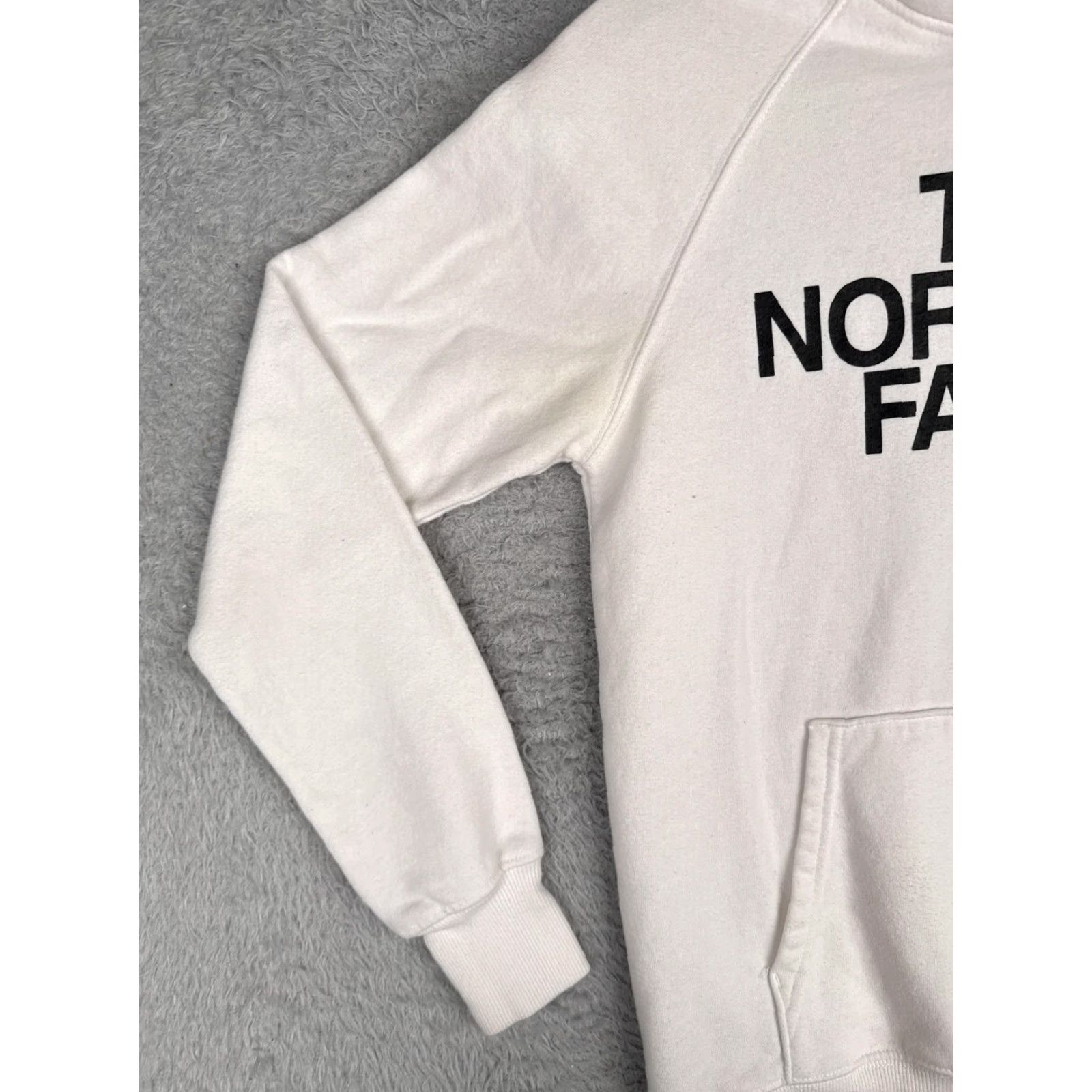 The North Face The North Face Hoodie Womens XS White Logo Pullover Sweatshirt Fleece Top Size XS / US 0-2 / IT 36-38 - 3 Thumbnail
