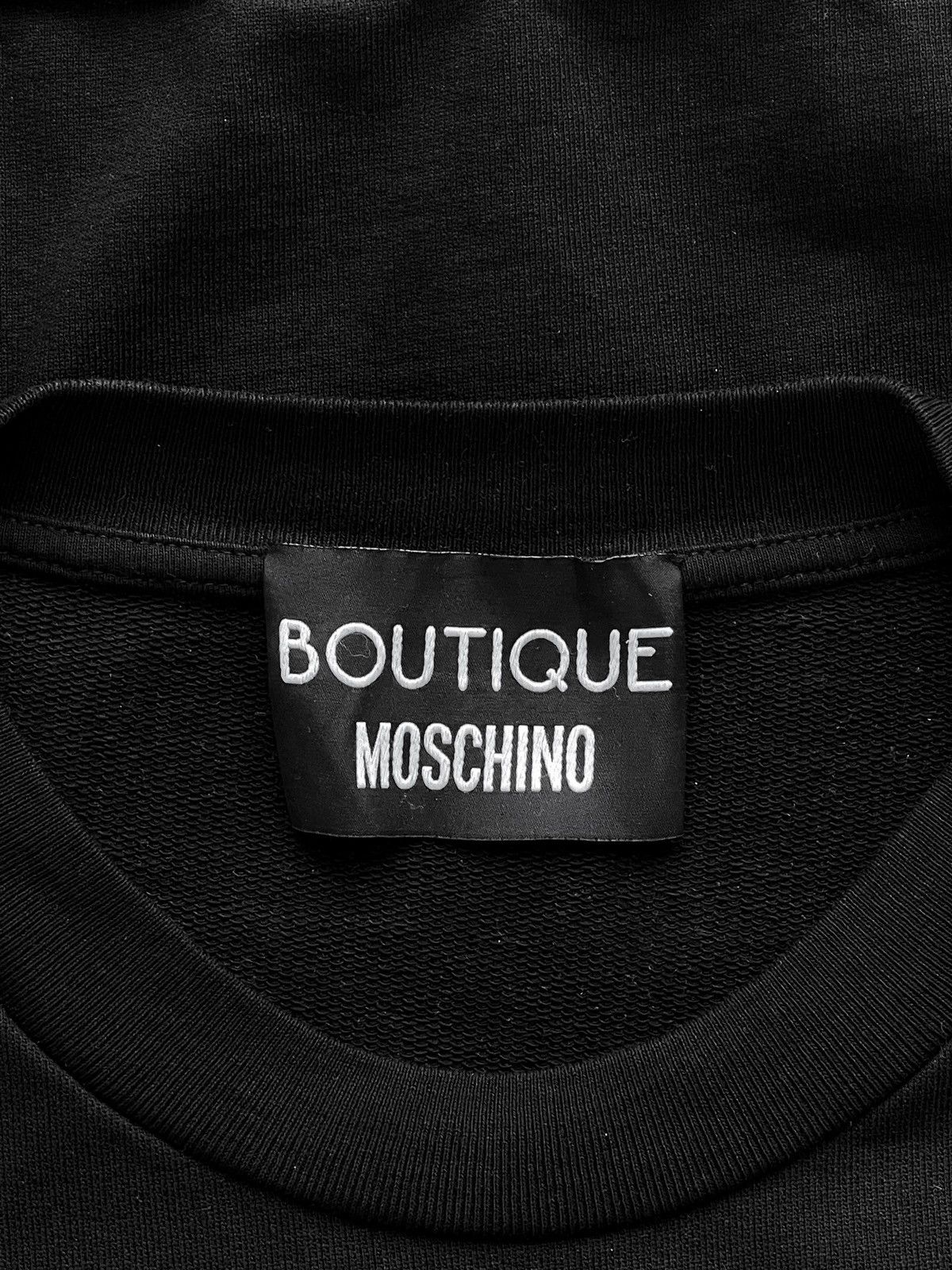 Boutique Moschino Moschino Kids Sweatshirt Big Logo with Pearl Embellishments Size XXS / US 00 / IT 34 - 8 Thumbnail