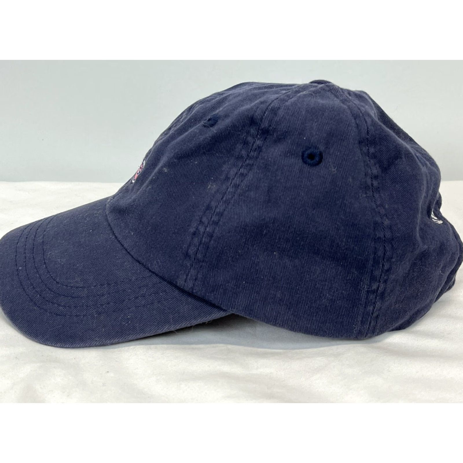 Vineyard Vines Vineyard Vines Baseball Hat Cap Adjustable Strapback GUC Pink Whale Logo Blue Men Adjustable Style Baseball Cap Color Logo Theme Brand Department Size Size ONE SIZE - 2 Thumbnail