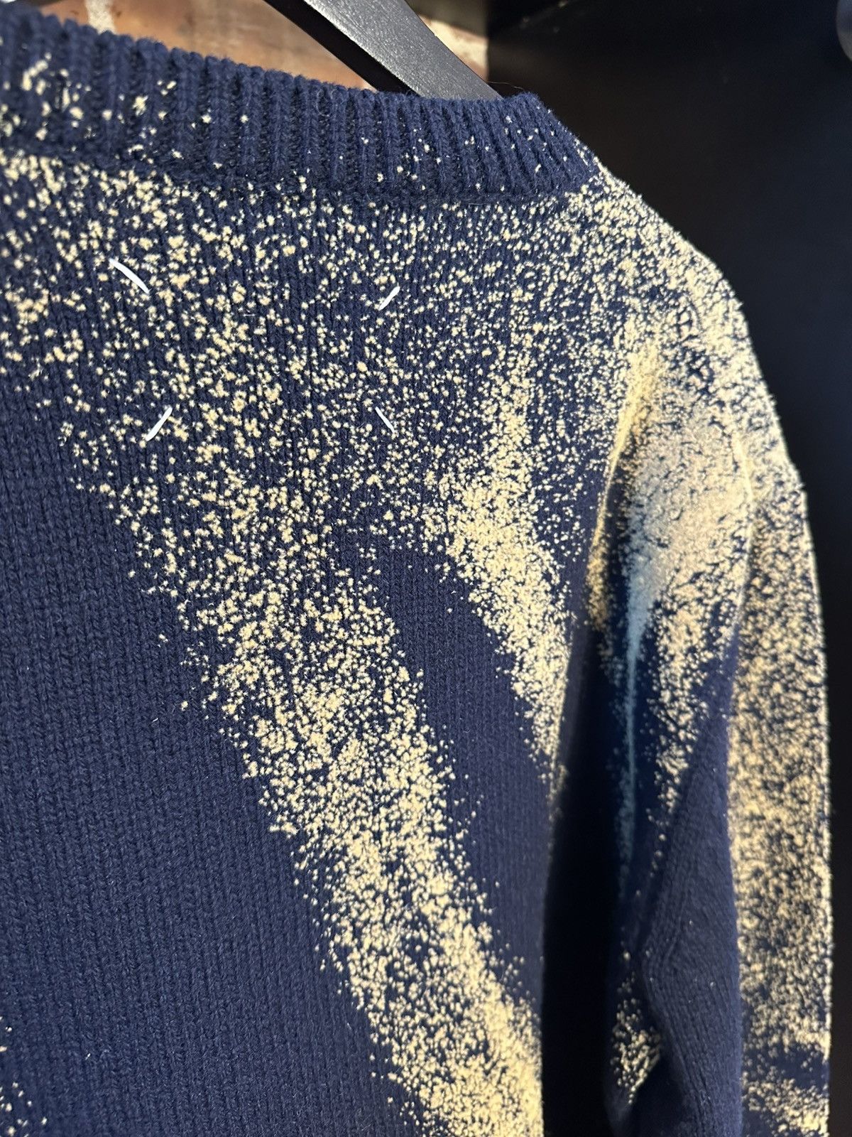 Maison Margiela SS/24 Sandstorm V-Neck Flocked Sweater Size US S / EU 44-46 / 1 - 13 Thumbnail