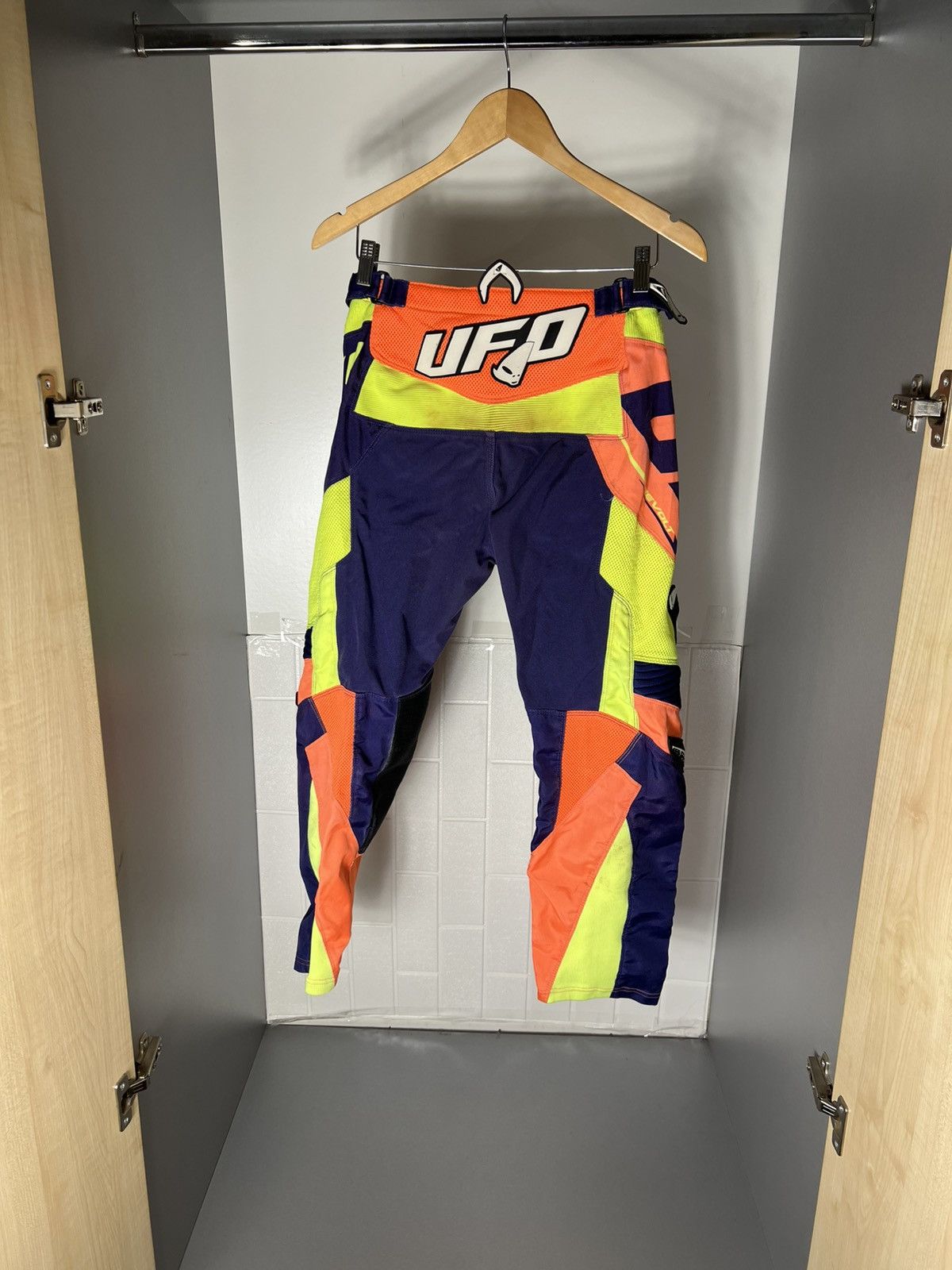 NASCAR UFO PLAST MOTORCYCLE PANTS RACING BIKE CYCLE RETRO Y2K 90s Size US 28 / EU 44 - 24 Thumbnail