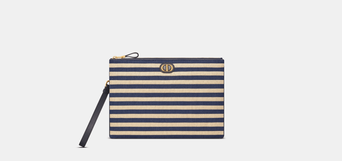 o1w1db10624 Size: OS / Large Caro Daily Pouch in Natural
