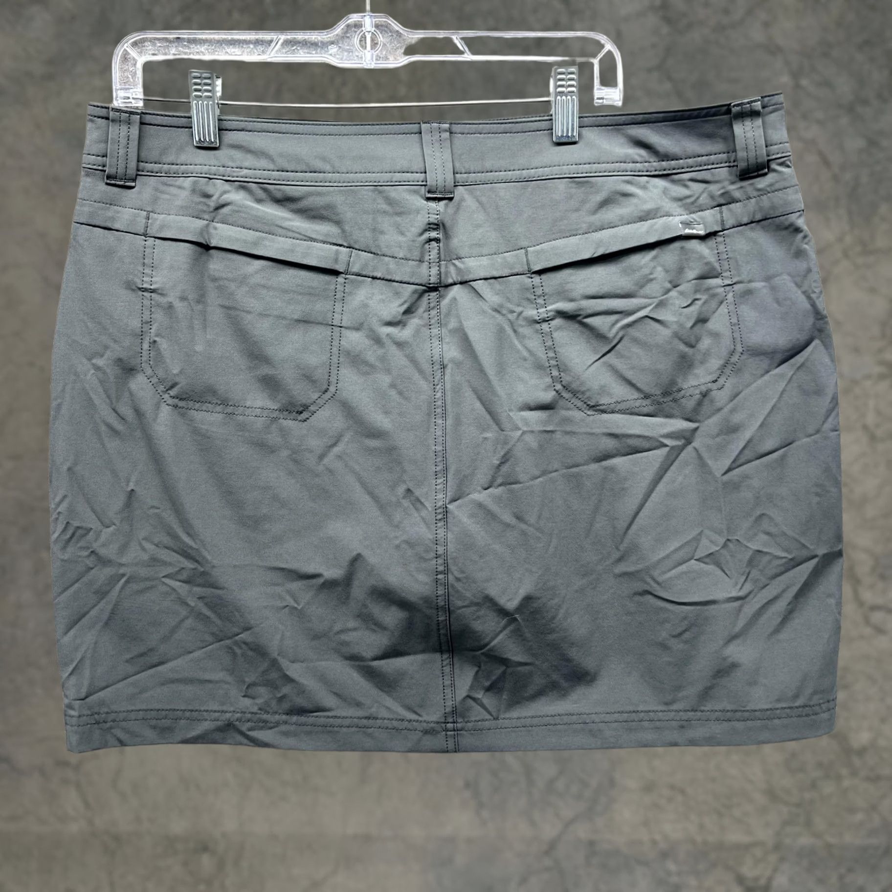 Eddie Bauer VINTAGE? No. (Skip) Eddie Bauer Skirt Womens 16 Gray Stretch Hiking Outdoor Travel Pockets Casual Size 38" / US 16 / IT 52 - 1 Thumbnail