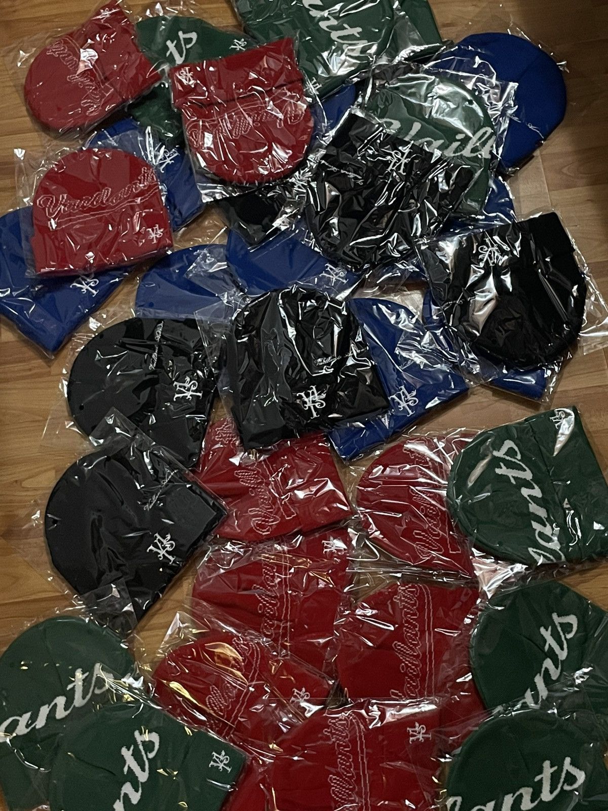 Other New red Beanie Size ONE SIZE - 3 Thumbnail