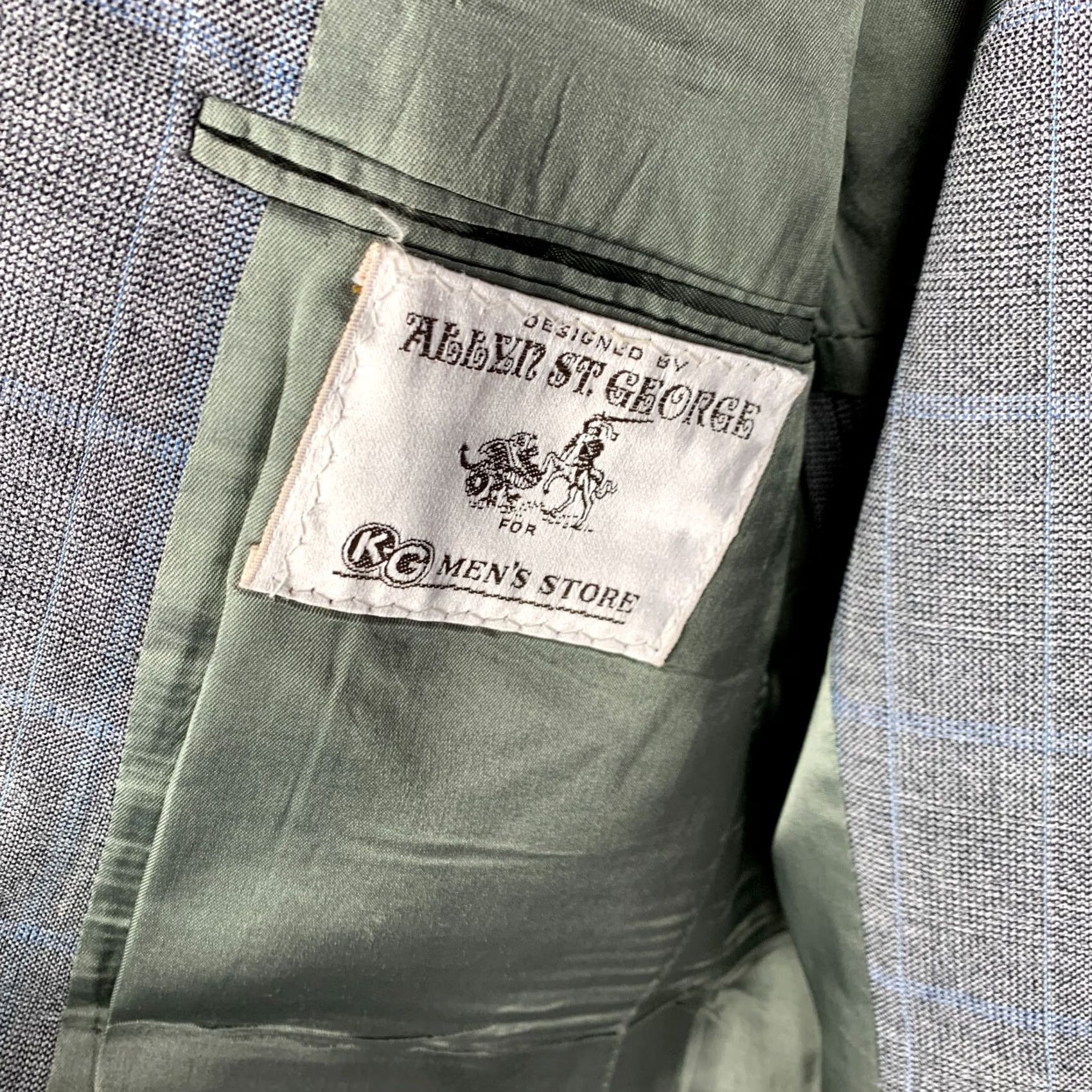George VINTAGE Allyn St George Plaid Bespoke Blue Gray 3 Three Piece Suit 40 x 34.5 Mens Pants Jacket Vest Chest 20" Waist 19" Inseam 34.5" Gray 1980s Size 40R - 6 Thumbnail