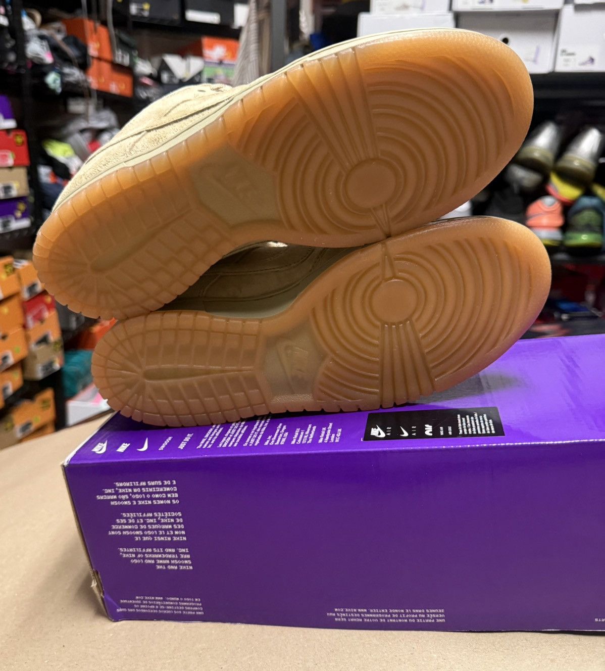 Nike Nike Dunk Low SB PRO B Parachute Beige men’s size 7.5 NEW! Size US 7.5 / EU 40-41 - 5 Thumbnail