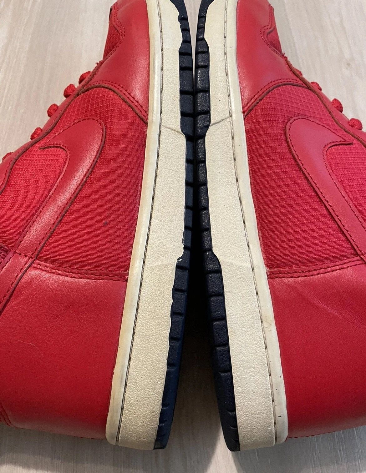 Vintage Nike Dunk USA Olympic University Red Sneakers Men’s Size 9.5 Size US 9.5 / EU 42-43 - 4 Thumbnail