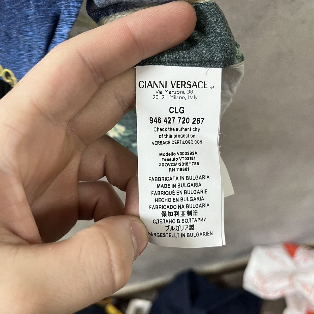 Versace Vintage Versace shirt Size US S / EU 44-46 / 1 - 12 Thumbnail