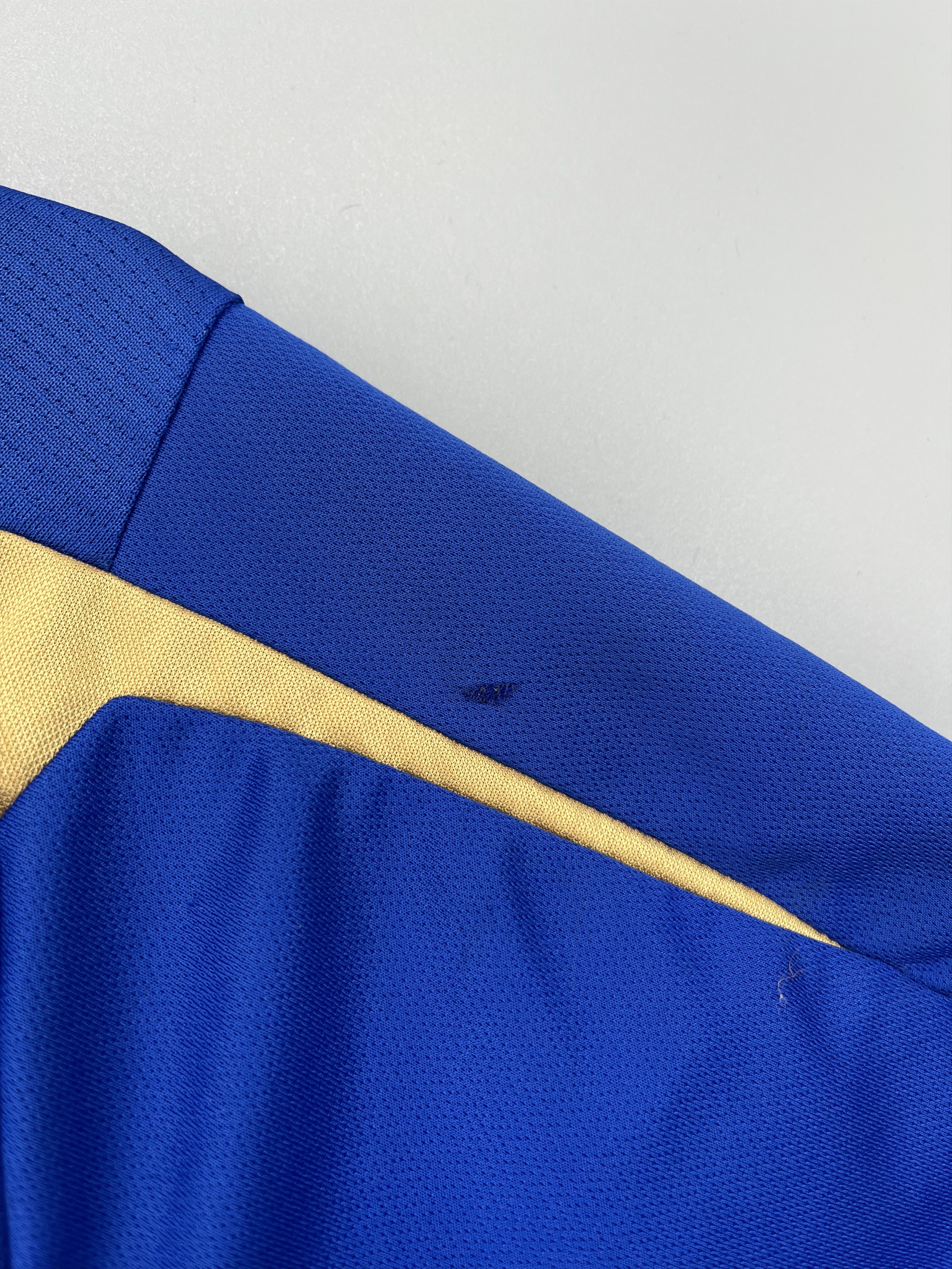 Umbro Umbro Chelsea Football Soccer Jersey Samsung Size L Size US L / EU 52-54 / 3 - 10 Thumbnail