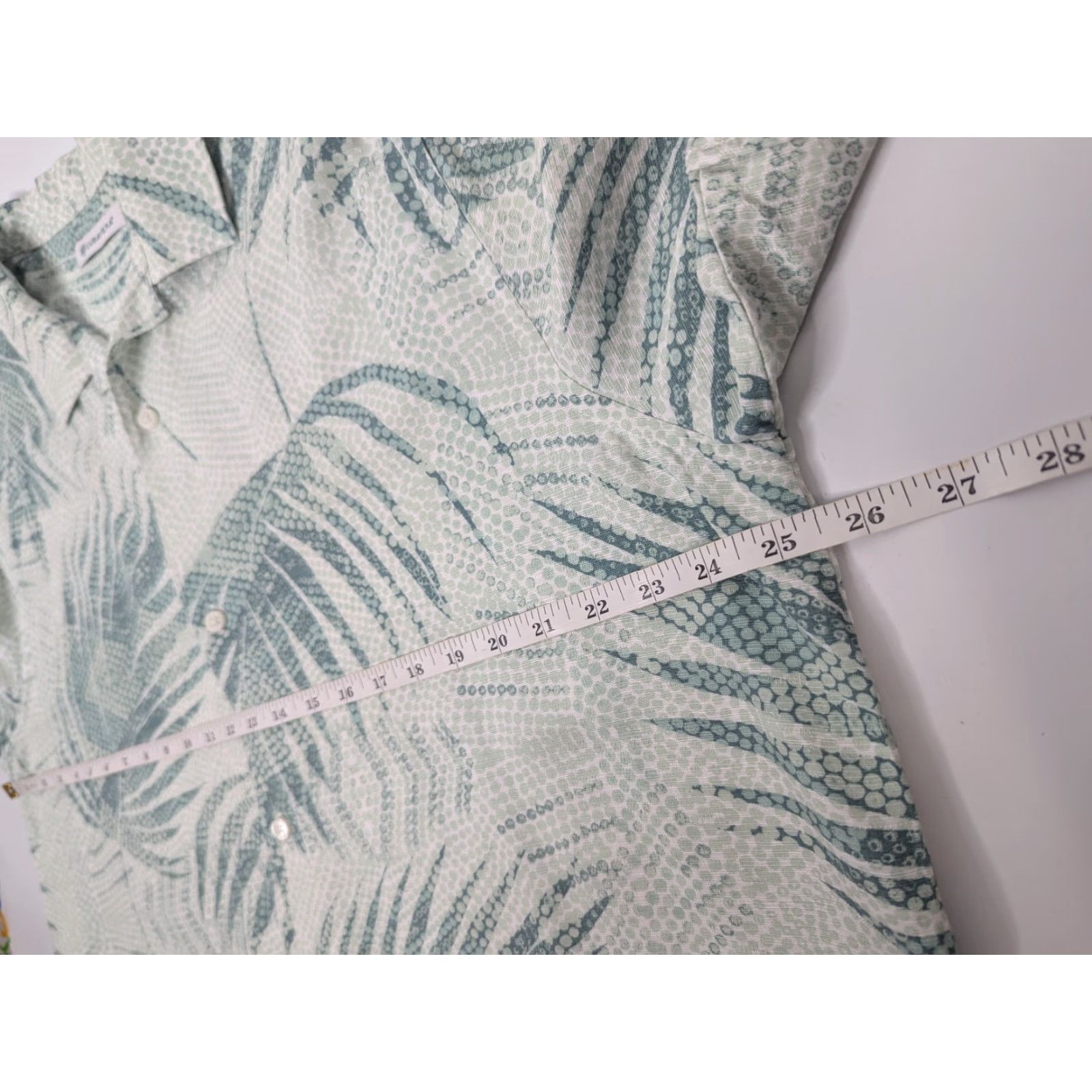 Cubavera CUBAVERA Hawaiian Shirt Button-Up Short Sleeve Palm Dotted Print Viscose Green Mens XL Band - Beach Vacation, All Seasons, Easy Care Size US XL / EU 56 / 4 - 5 Thumbnail