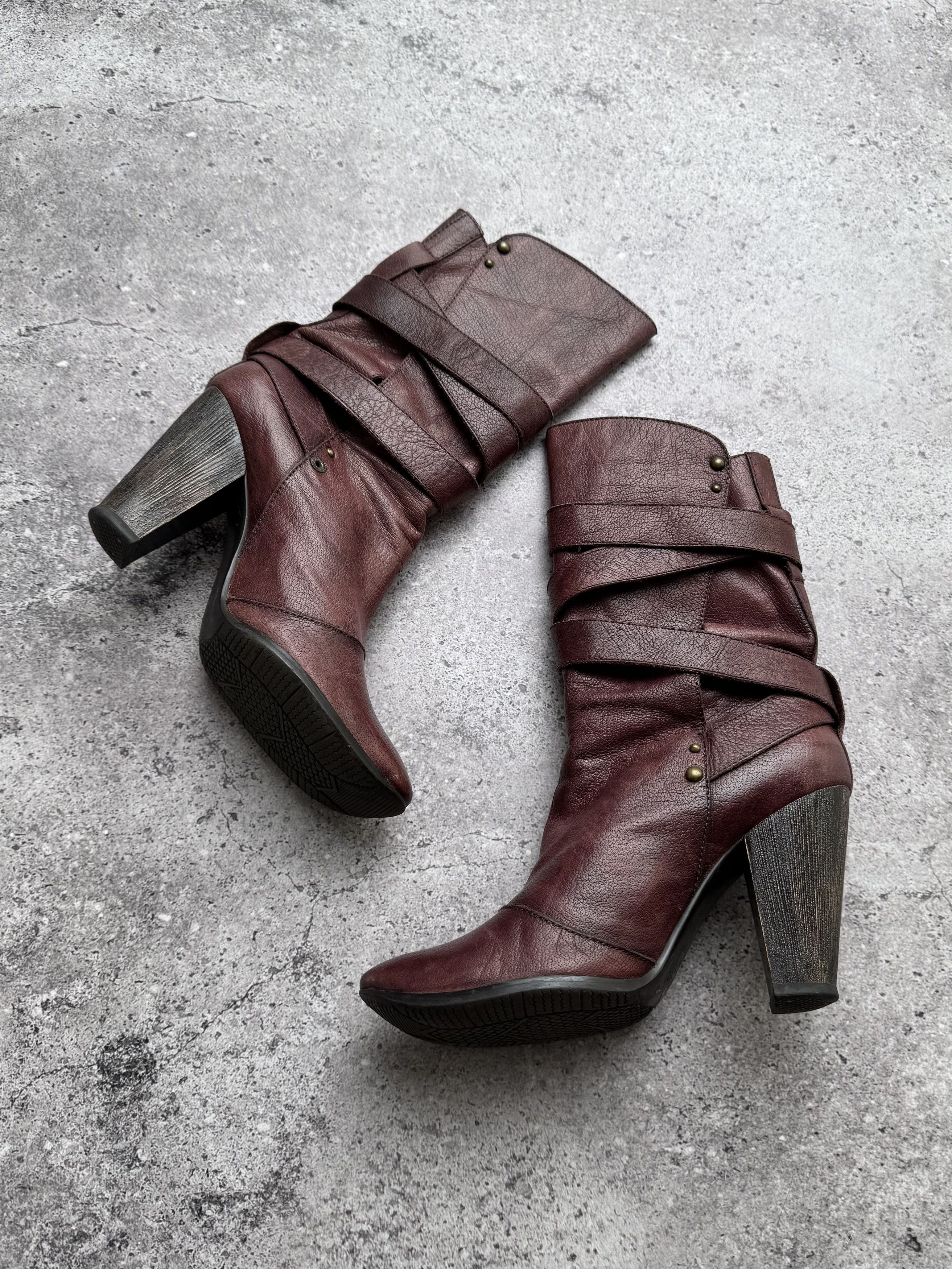 Vintage Y2K Leather Ankle Boots Buckle Strap Block Heel Booties (E8) Size US 8 / IT 38 - 3 Thumbnail