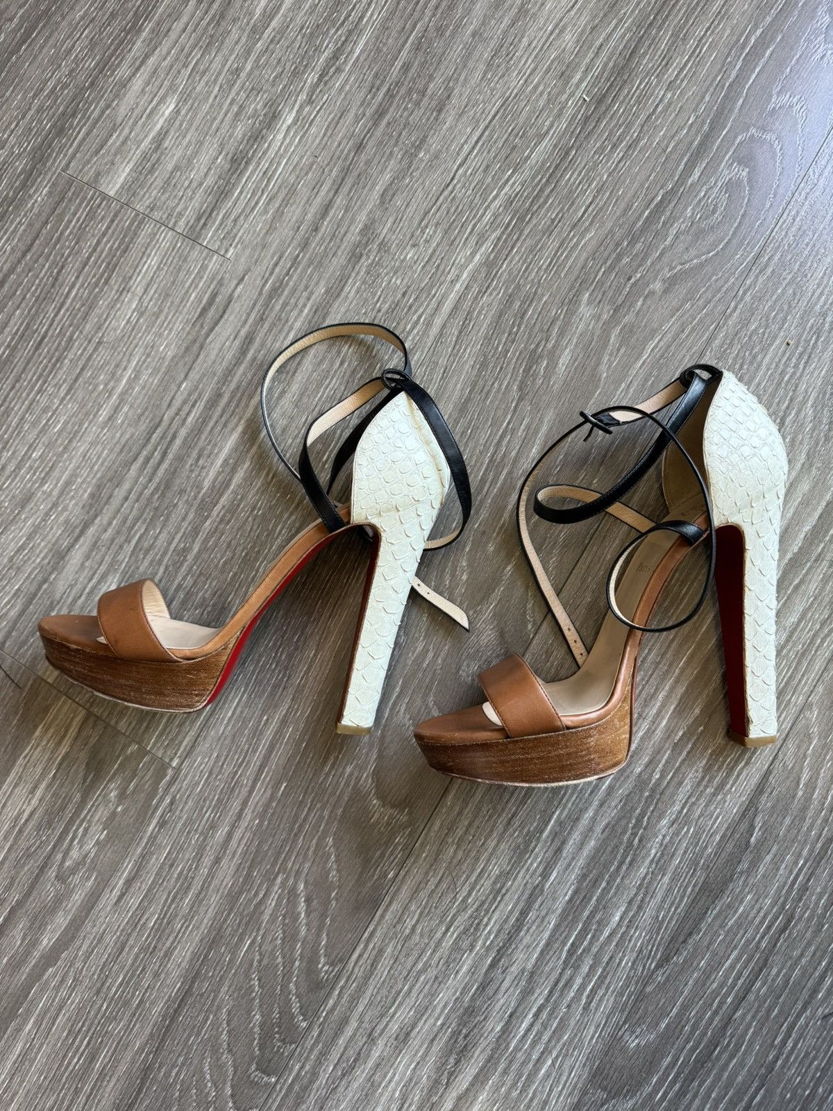 Christian Louboutin 2012 Christian Louboutin sandals Size US 10.5 / IT 40.5 - 2 Thumbnail