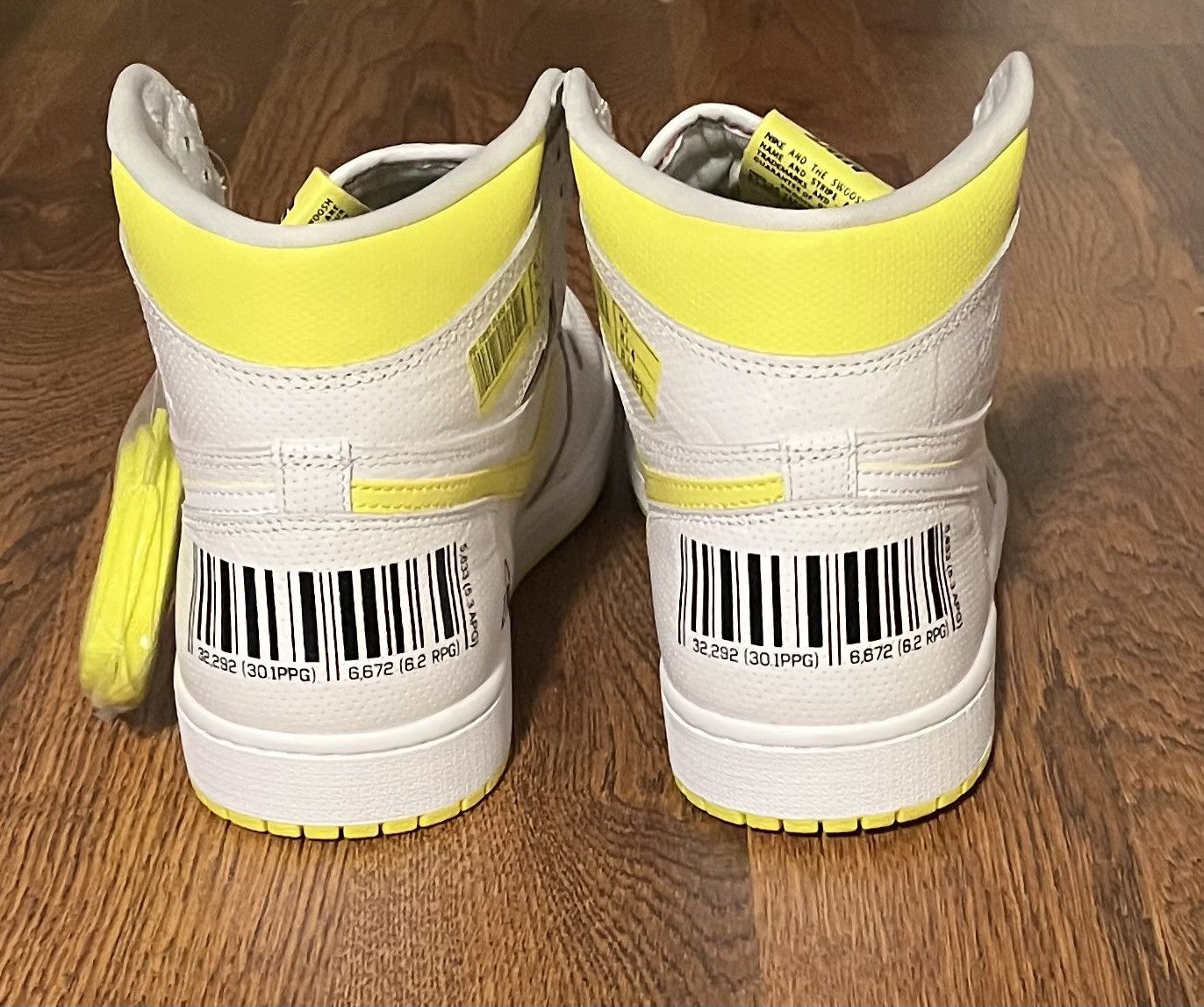 Air Jordan 1 High OG First Class Flight White Yellow