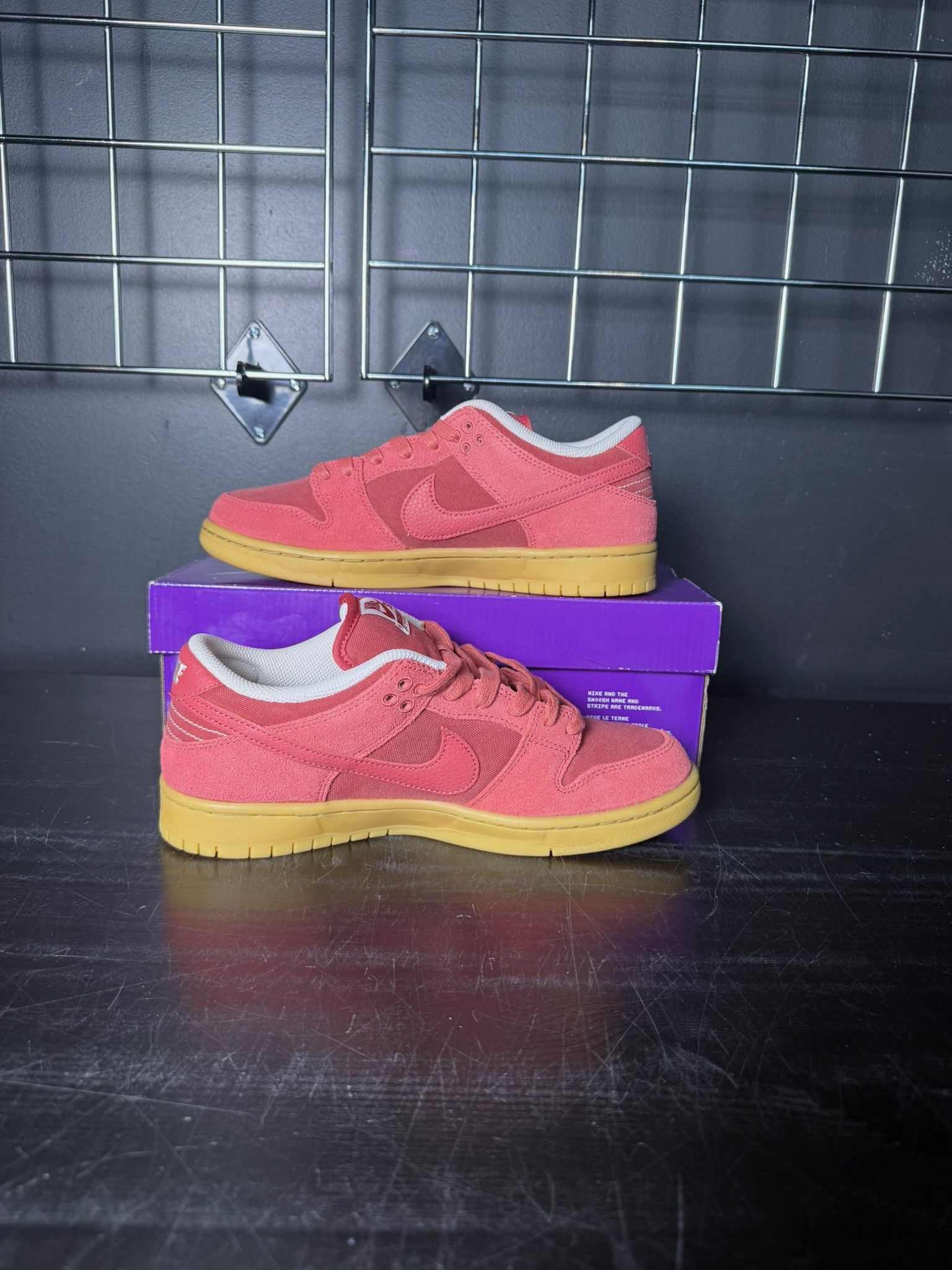Nike Nike SB Dunk Low "Adobe" - Size 8 Size US 8 / EU 41 - 2 Thumbnail