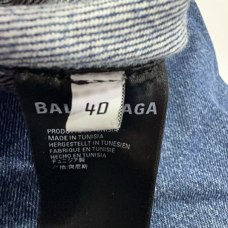 Balenciaga Balenciaga FW20 Embroidered Logo Denim Jacket. Size S / US 4 / IT 40 - 4 Thumbnail