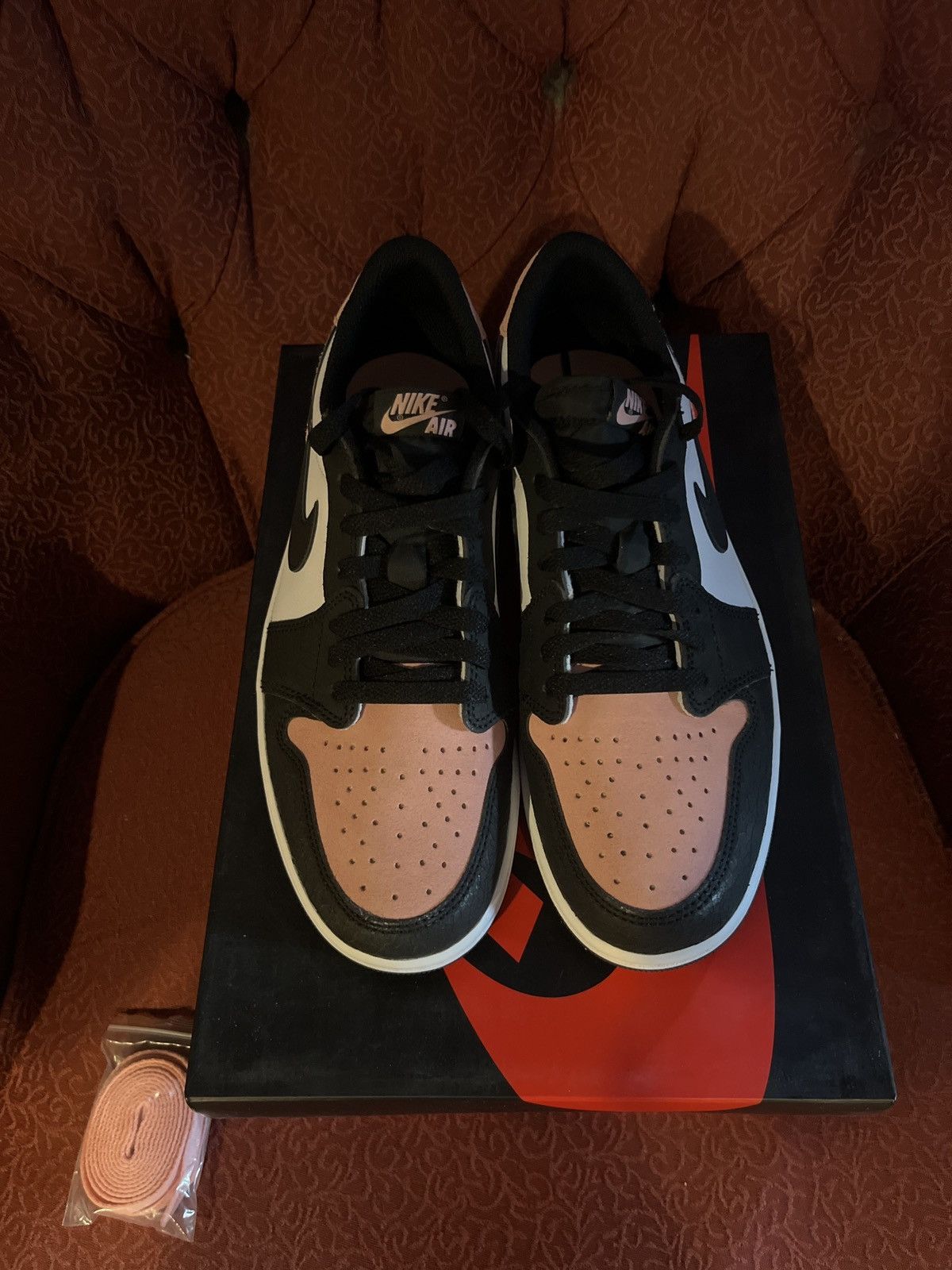 Jordan Brand × Nike Jordan 1 Low ‘Bleached Coral’ Size US 10 / EU 43 - 3 Thumbnail